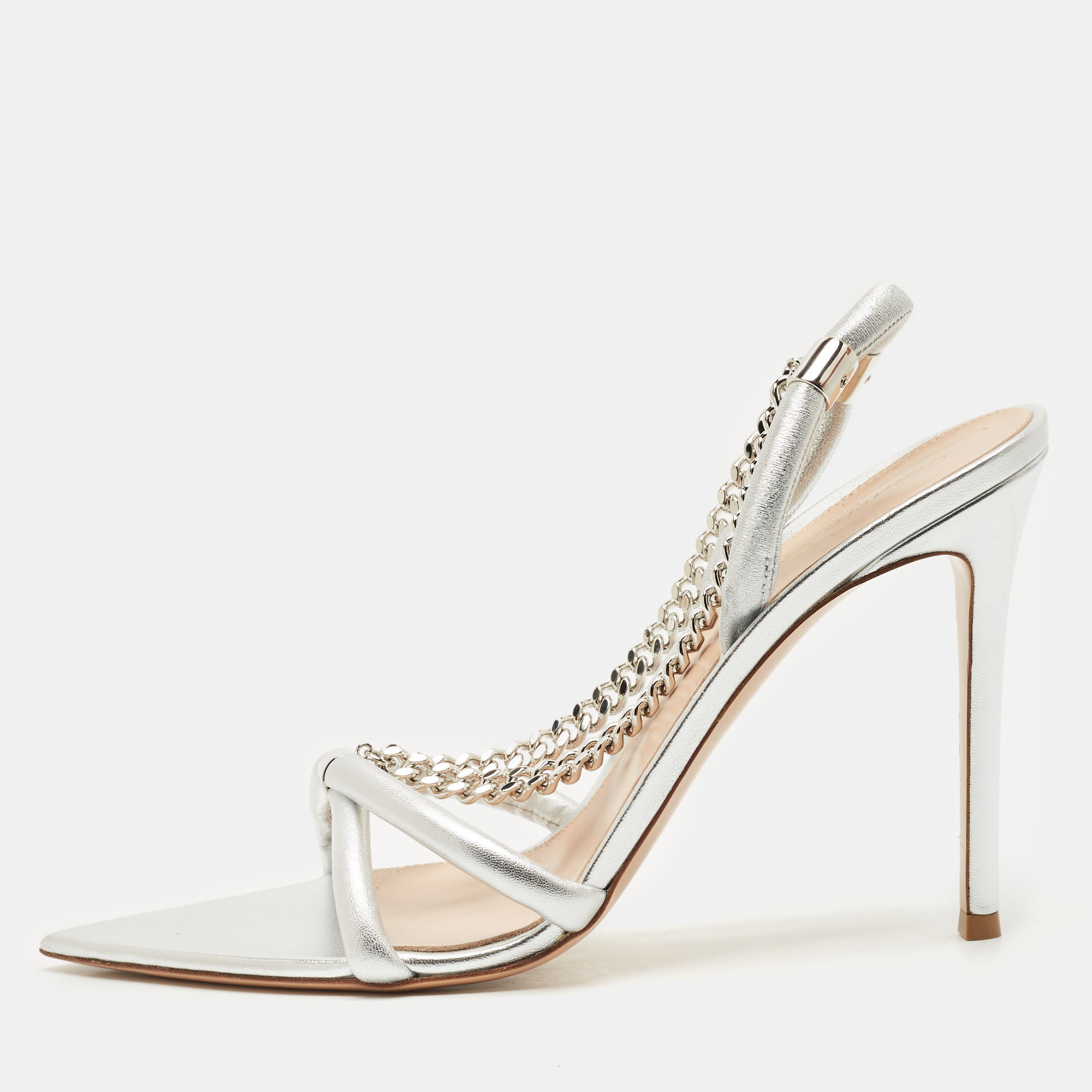 Gianvito Rossi Silver Leather Chain Detail Slingback Sandals Size
Gianvito Rossi Silver Leather Chain Detail Slingback Sandals Size