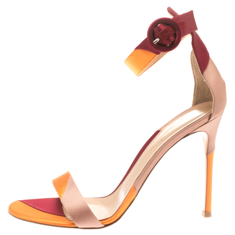 Gianvito Rossi Multicolor Patchwork Satin Ankle Strap Open Toe Sandals Size
Gianvito Rossi Multicolor Patchwork Satin Ankle Strap Open Toe Sandals Size