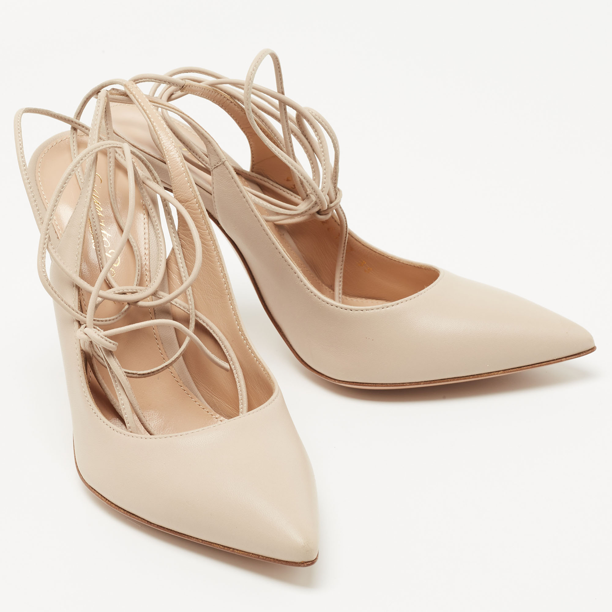 Gianvito Rossi Beige Leather Lace Up Pumps Size 35