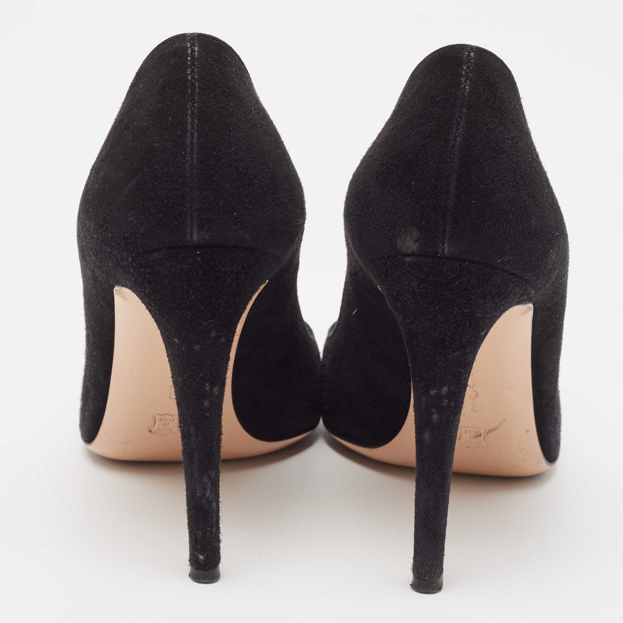 Gianvito Rossi Black Suede Roma Pumps Size 39.5