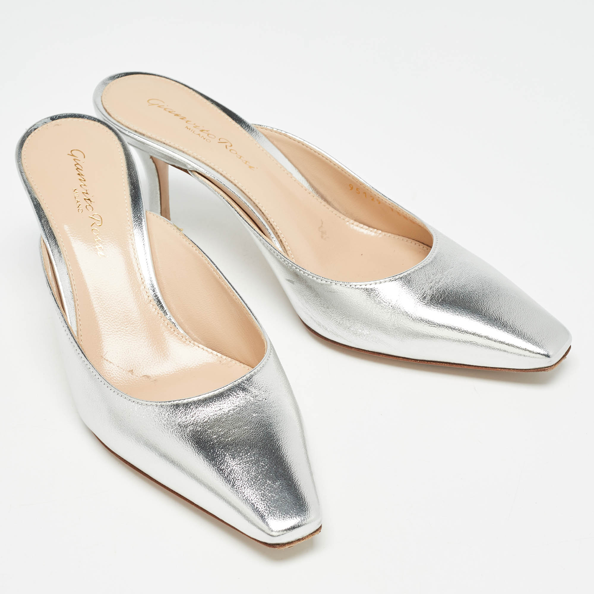 Gianvito Rossi Silver Leather Lindsay Mules Size 35.5