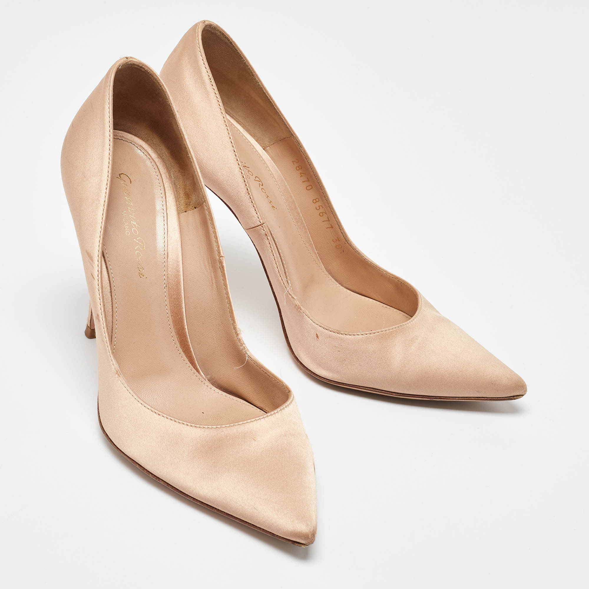 Gianvito Rossi Beige Satin Gianvito 105 Pointed Toe Pumps Size 38