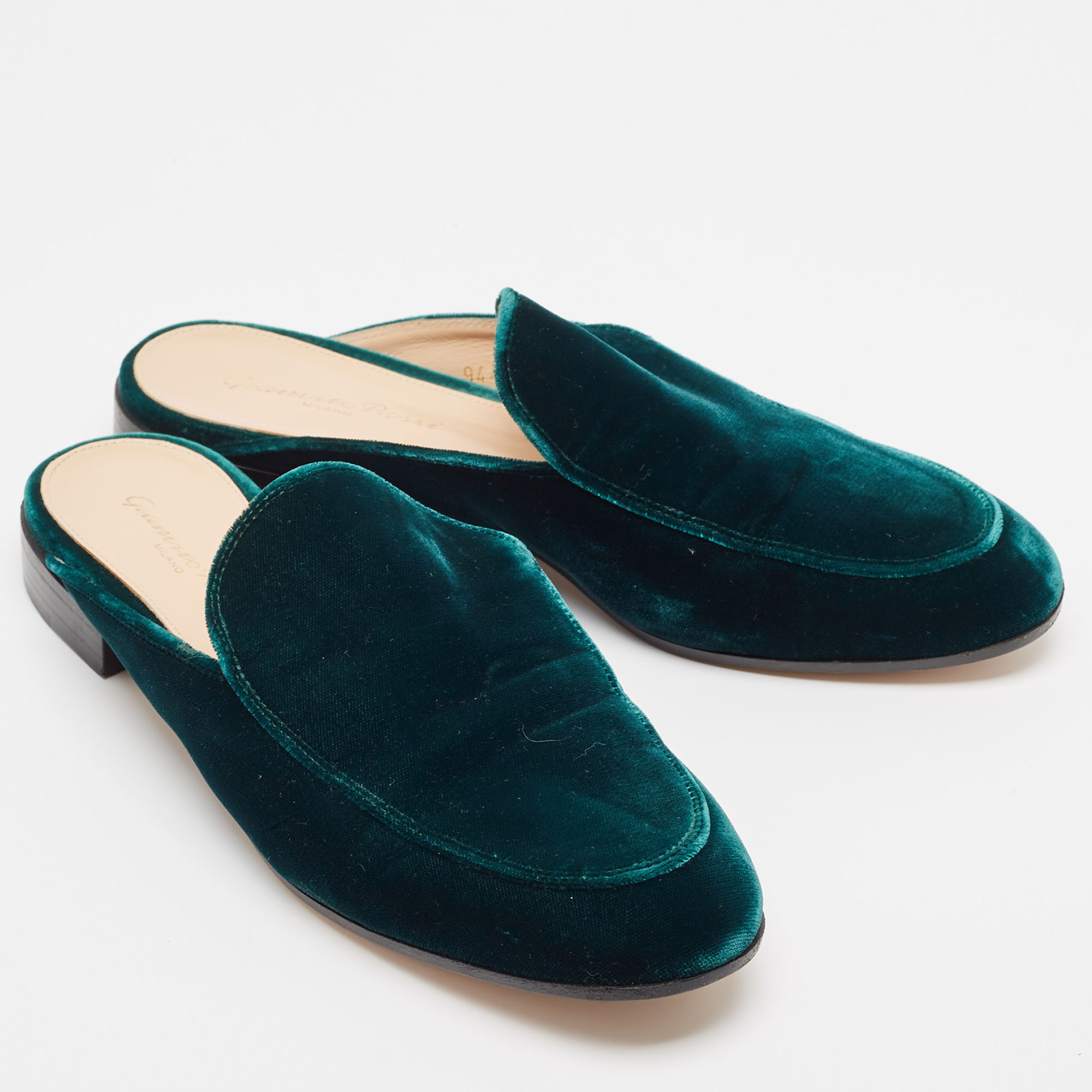 Gianvito Rossi Green Velvet Palau Flat Mules Size 36.5