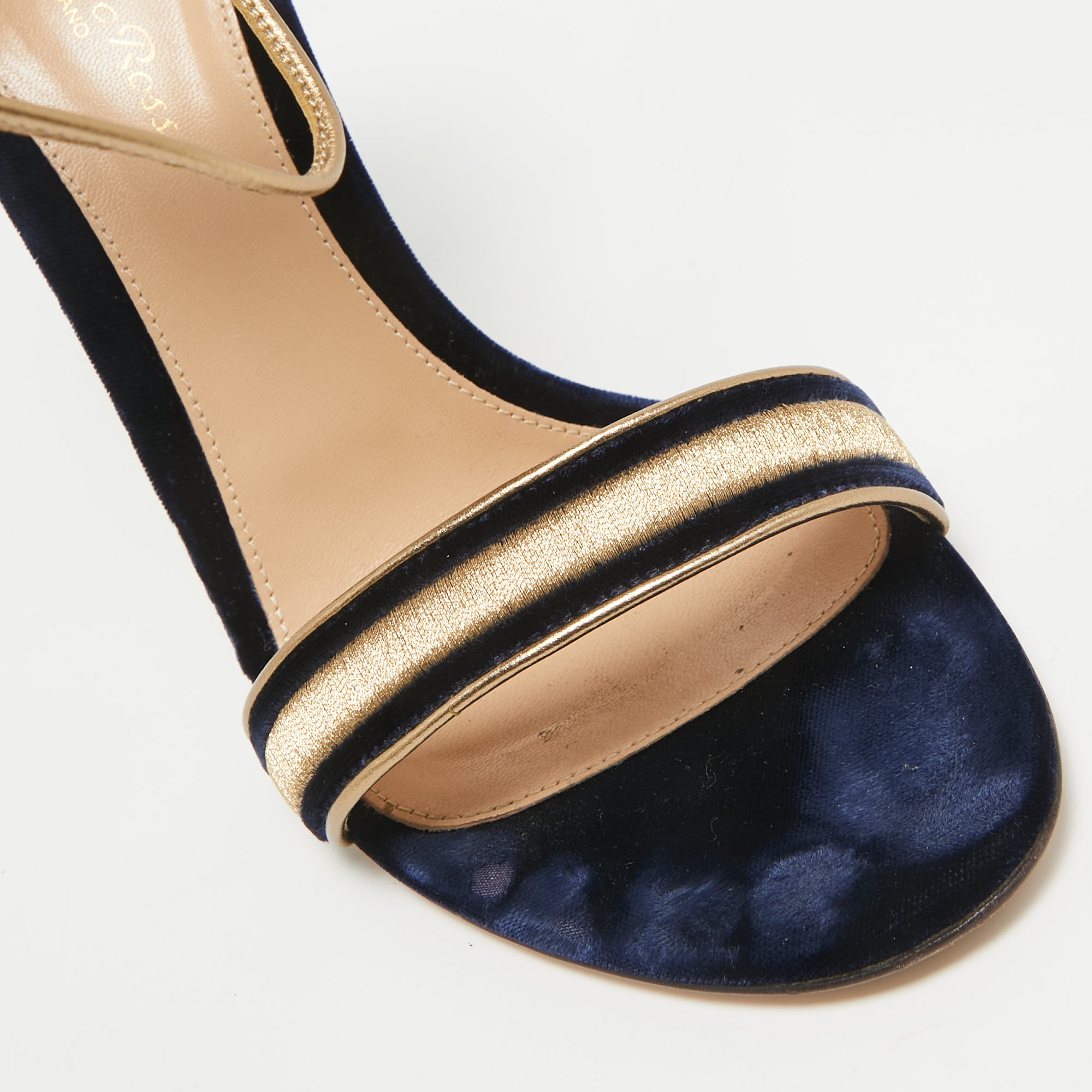 Gianvito Rossi Navy Blue/Gold Velvet Augusta Ankle Cuff Sandals Size 39