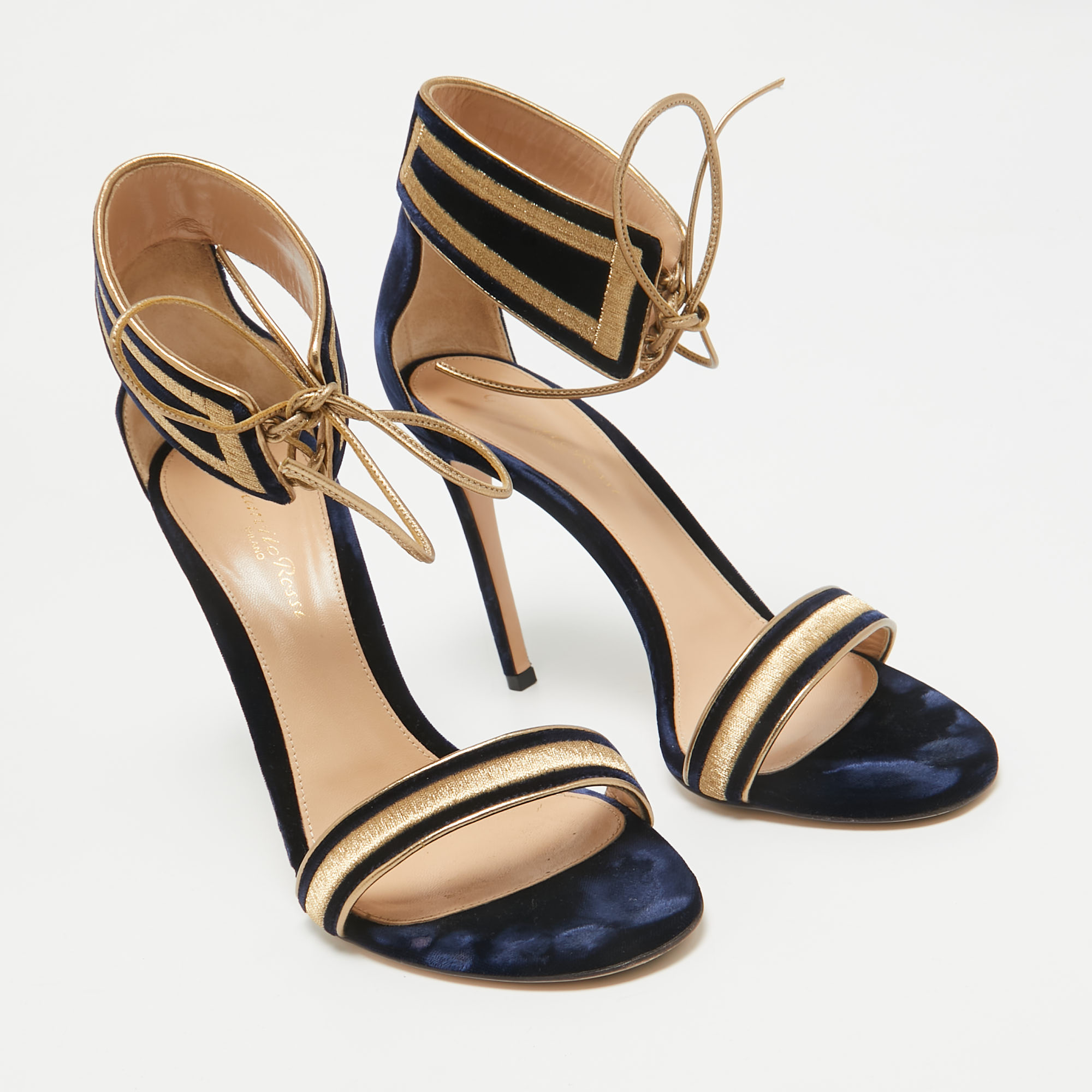 Gianvito Rossi Navy Blue/Gold Velvet Augusta Ankle Cuff Sandals Size 39