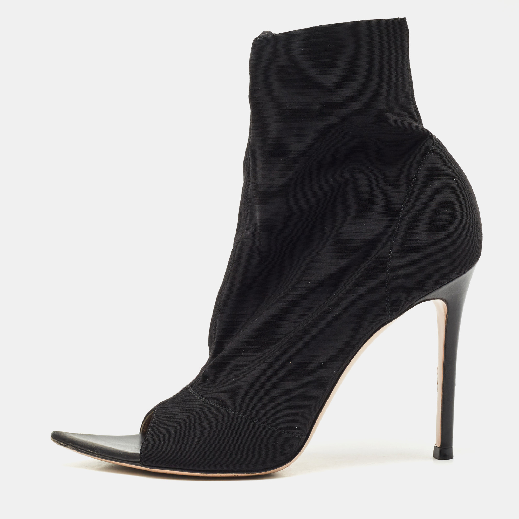 Gianvito Rossi Black Stretch Fabric Peep Toe Ankle Length Boots Size
Gianvito Rossi Black Stretch Fabric Peep Toe Ankle Length Boots Size