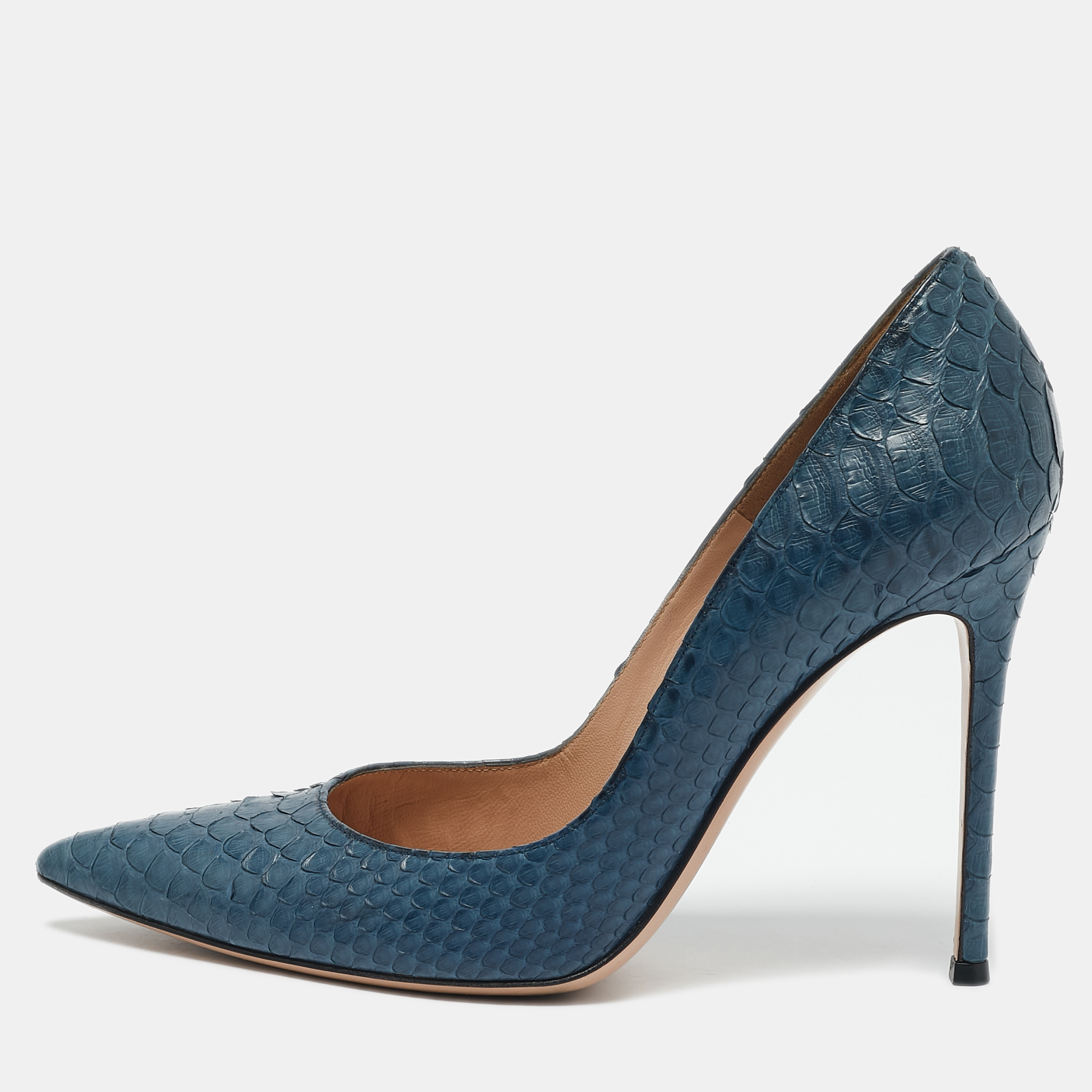 Gianvito Rossi Blue Python Leather Gianvito Pointed Toe Pumps Size
Gianvito Rossi Blue Python Leather Gianvito Pointed Toe Pumps Size