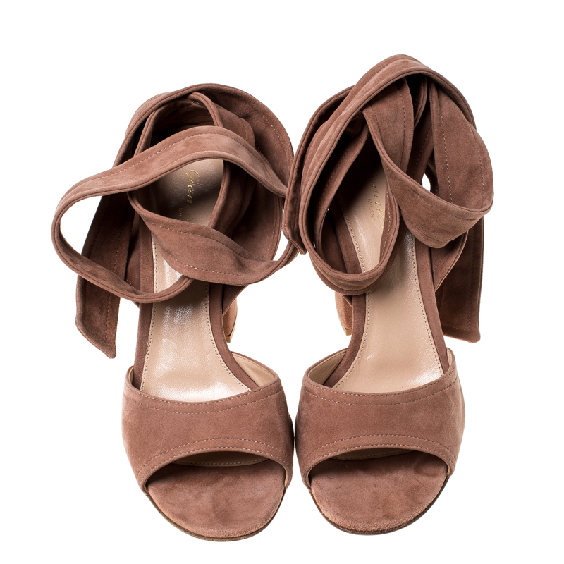 Gianvito Rossi Beige Suede Ankle Tie Sandals Size 37