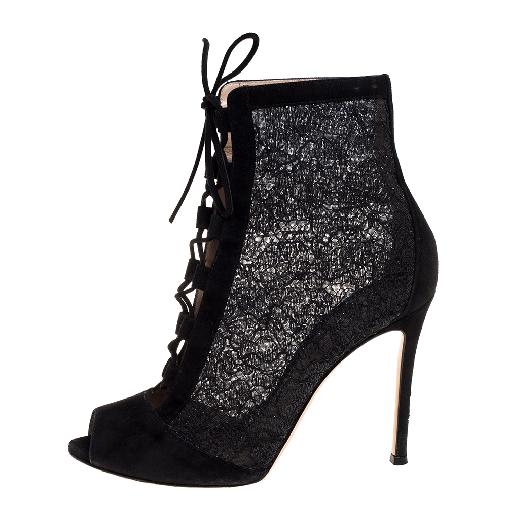 Gianvito Rossi Black Lace and Suede Lace Up Peep Toe Ankle Boots Size Size
Gianvito Rossi Black Lace and Suede Lace Up Peep Toe Ankle Boots Size Size