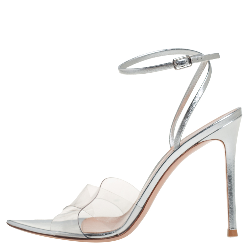 Gianvito Rossi Metallic Silver Leather And PVC Natalie Ankle Strap Sandals Size
Gianvito Rossi Metallic Silver Leather And PVC Natalie Ankle Strap Sandals Size