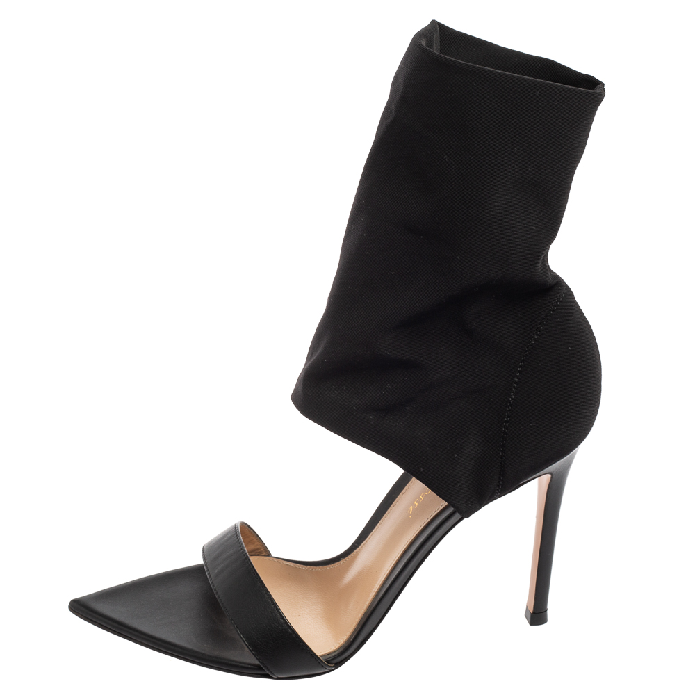Gianvito Rossi Black Leather And Stretch Fabric Open Toe Sandals Size
Gianvito Rossi Black Leather And Stretch Fabric Open Toe Sandals Size