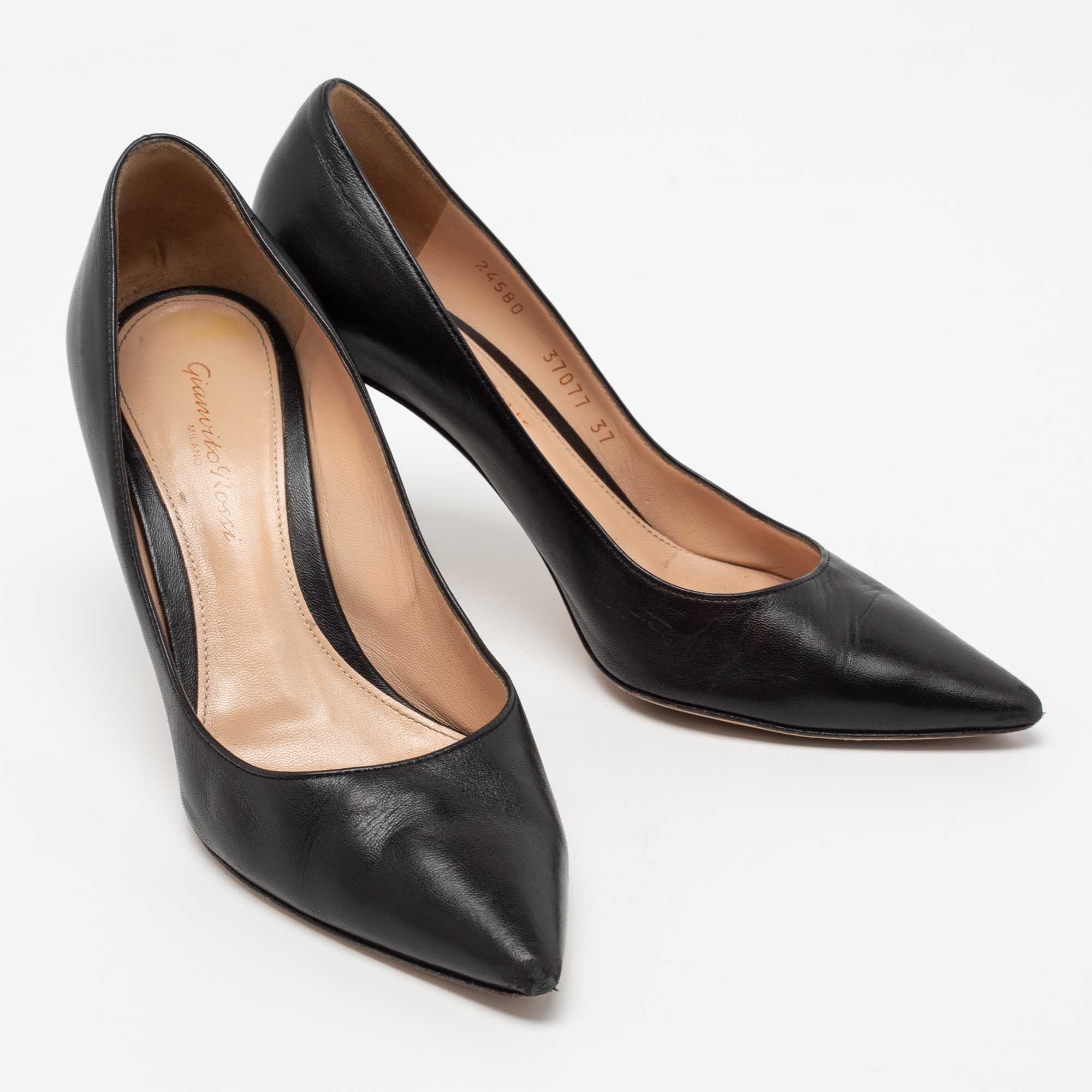 Gianvito Rossi Black Leather Pointed-Toe Pumps Size 37