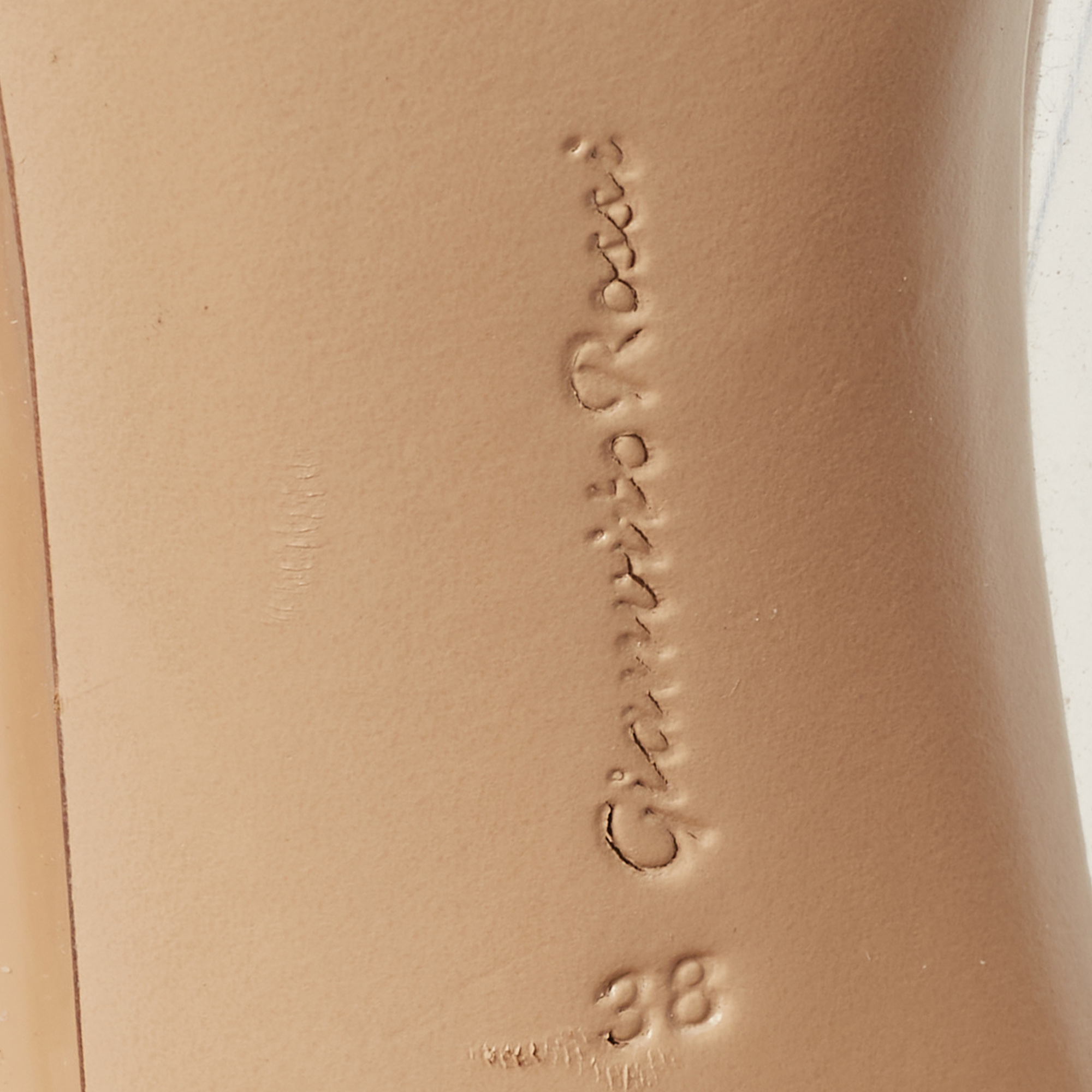 Gianvito Rossi Beige Leather And PVC Plexi Pumps Size 38