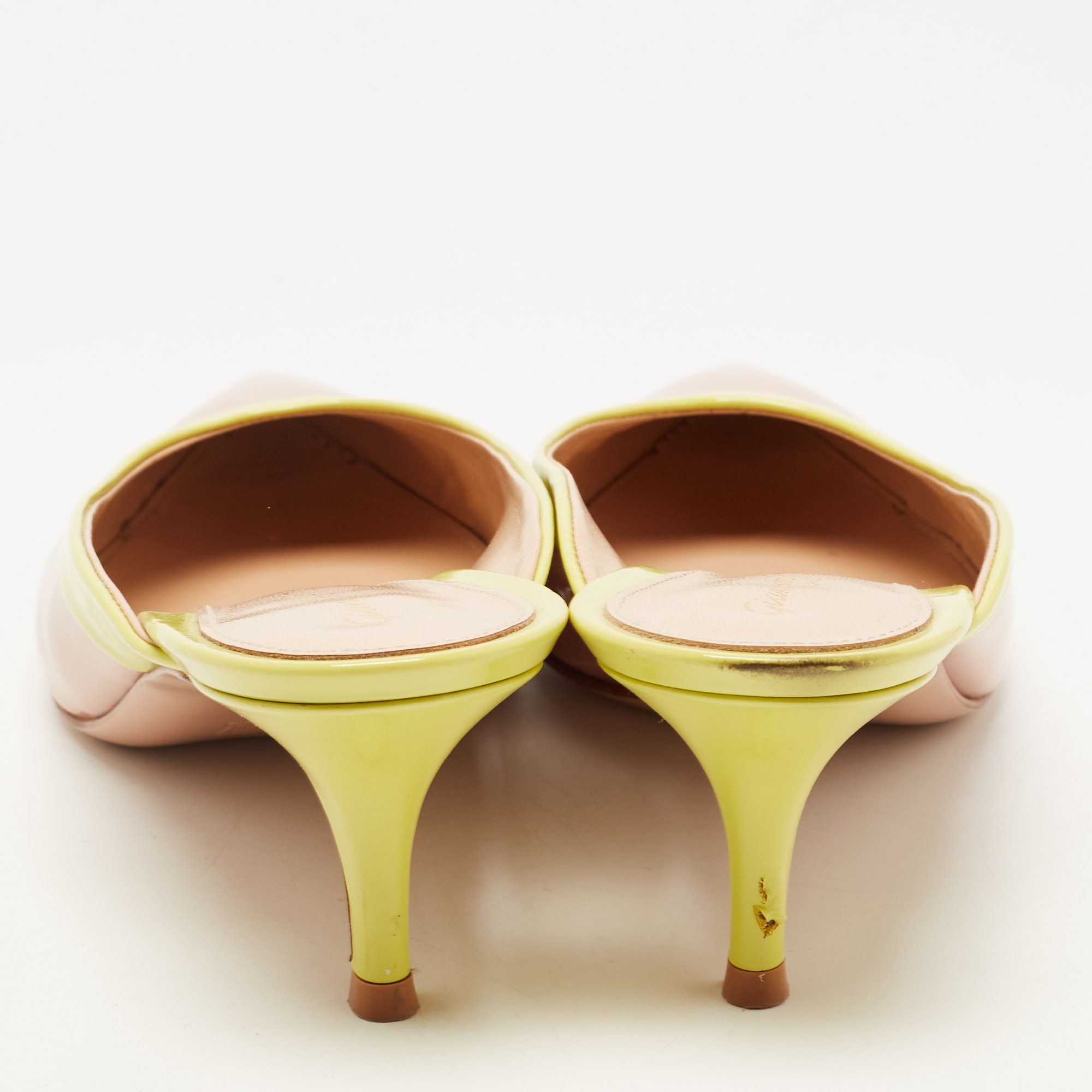 Gianvito Rossi Beige/Green Patent Leather Fanny Mules Size 38.5