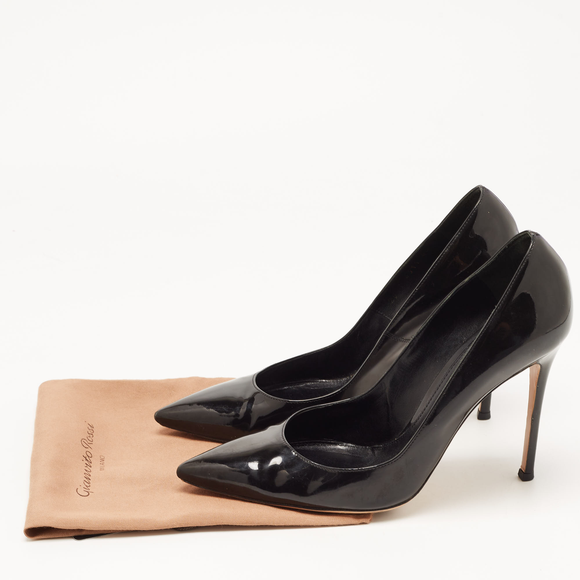 Gianvito Rossi Black Patent Leather Pointed Toe Pumps Size 40