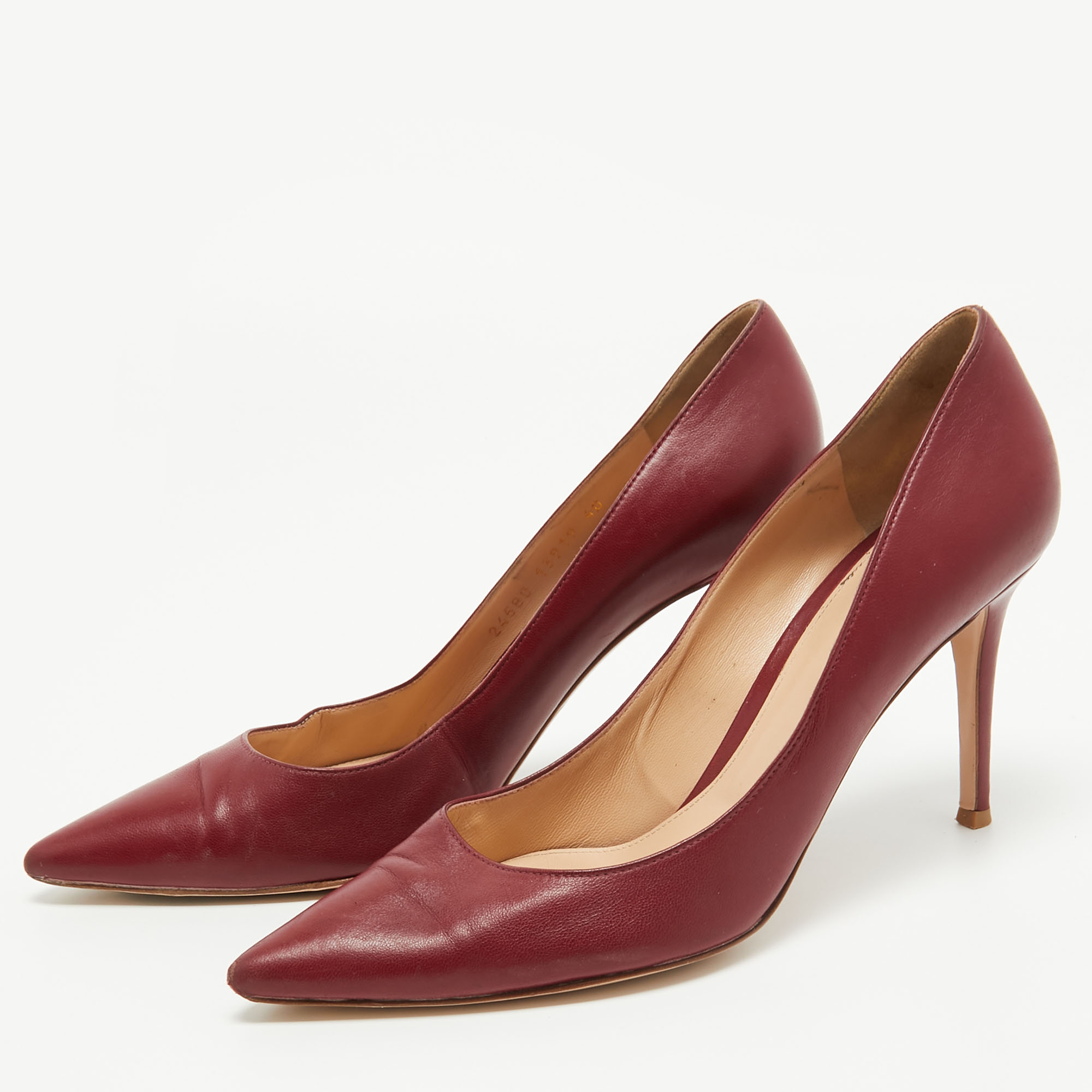 Gianvito Rossi Burgundy Leather Pointed Toe Pumps Size 40