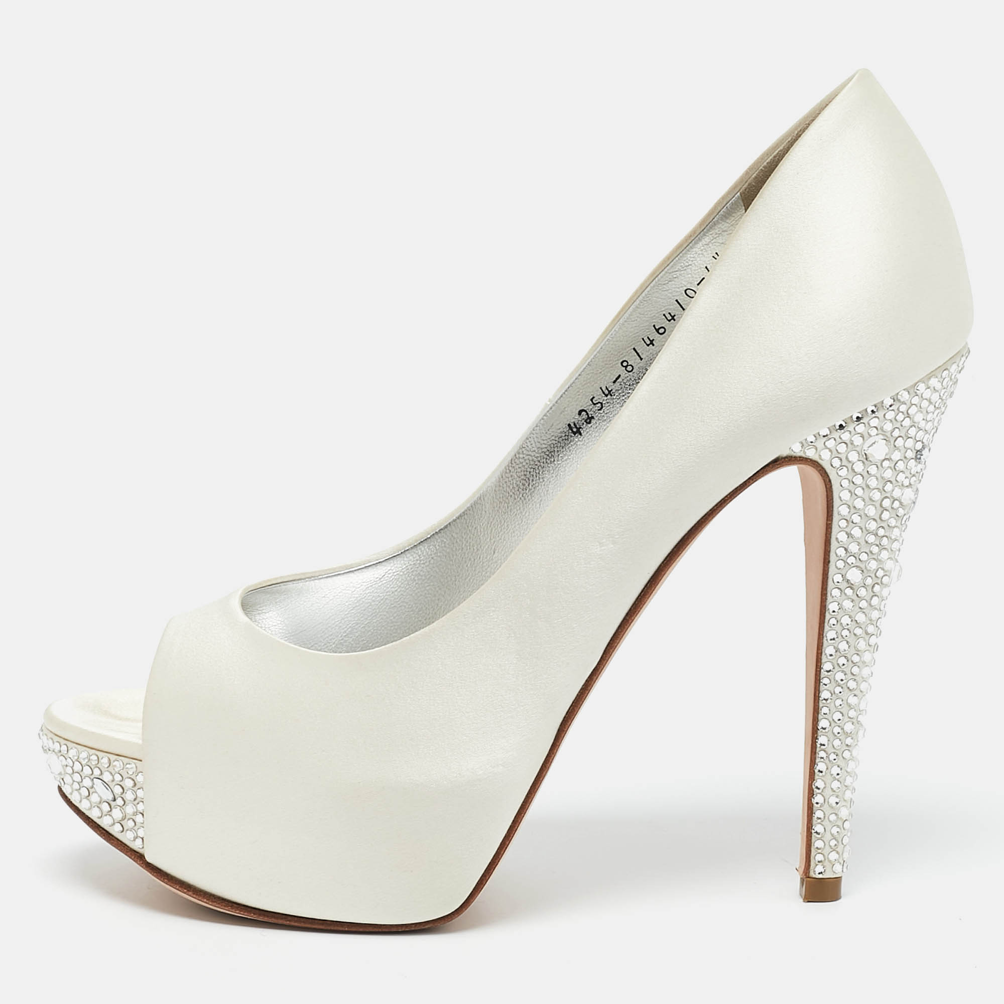 Gina White Satin Jenna Crystal Embellished Heel Open Toe Platform Pumps Size 39.5
Gina White Satin Jenna Crystal Embellished Heel Open Toe Platform Pumps Size 39.5