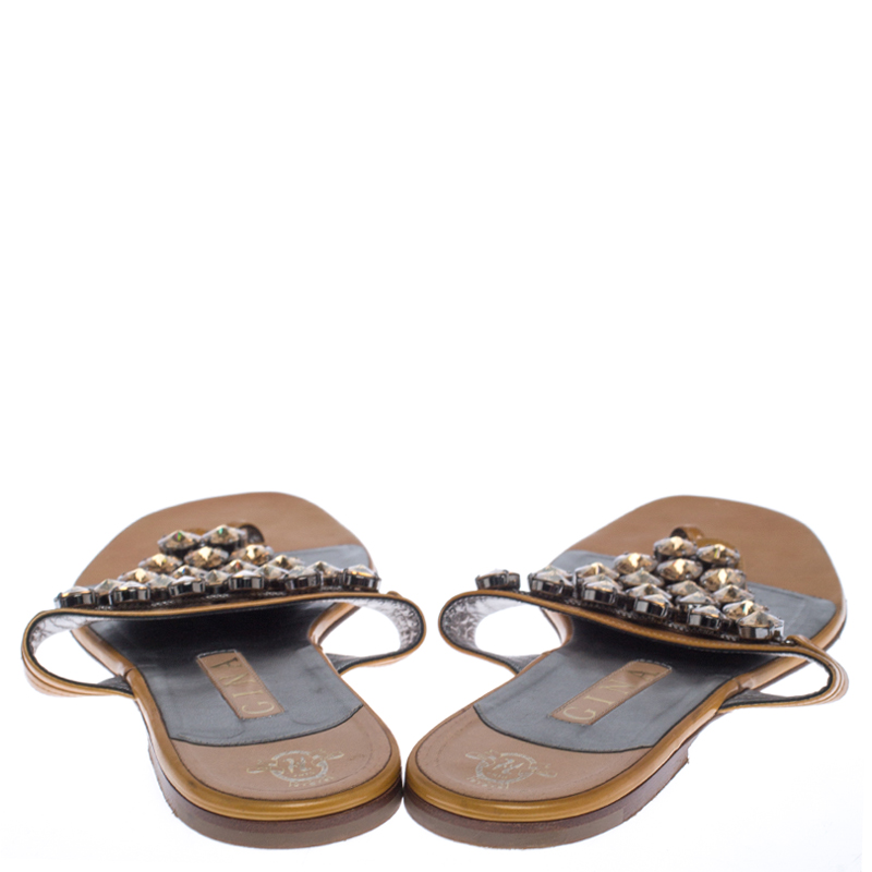 Gina Mustard Patent Leather Studded Thong Flat Sandals Size 41