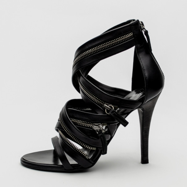 

Giuseppe Zanotti For Pierre Balmain Black Leather Zip-Embellished Sandals Size