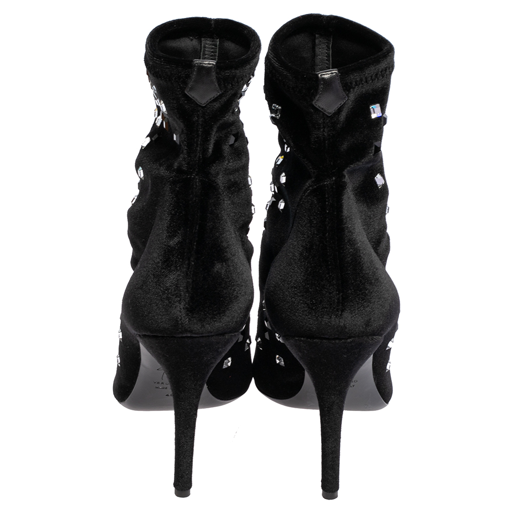 Giuseppe Zanotti Black Velvet Crystal Embellished Pointed Toe Ankle Boots Size 40
