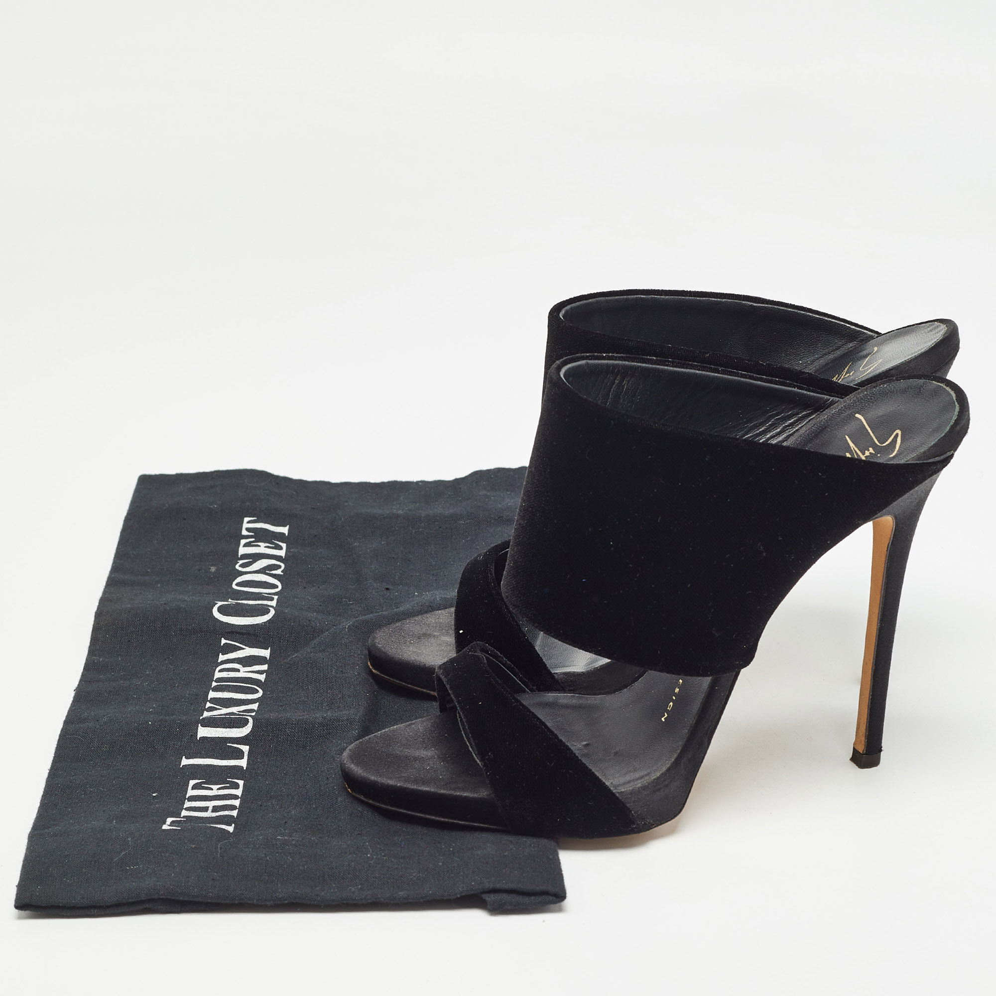 Giuseppe Zanotti Black Velvet Andrea Sandals Size 37.5