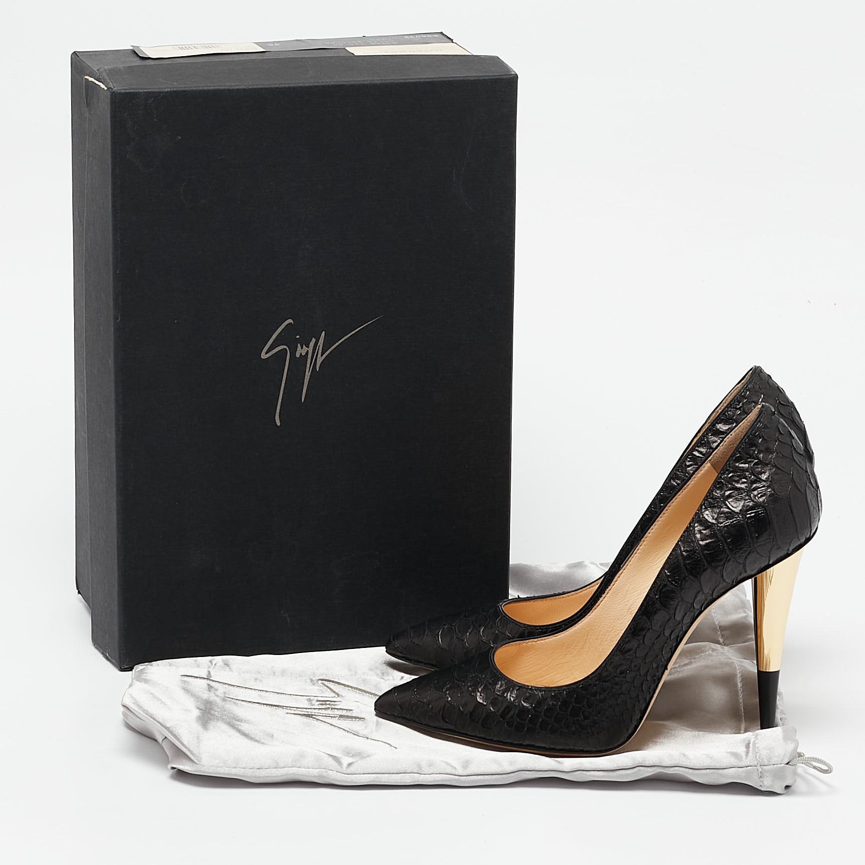 Giuseppe Zanotti Black Python Embossed Leather Pumps Size 35