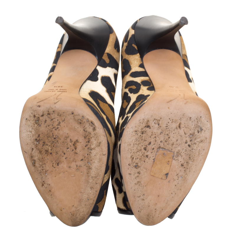 Giuseppe Zanotti Leopard Print Canvas Peep Toe Pumps Size 38.5