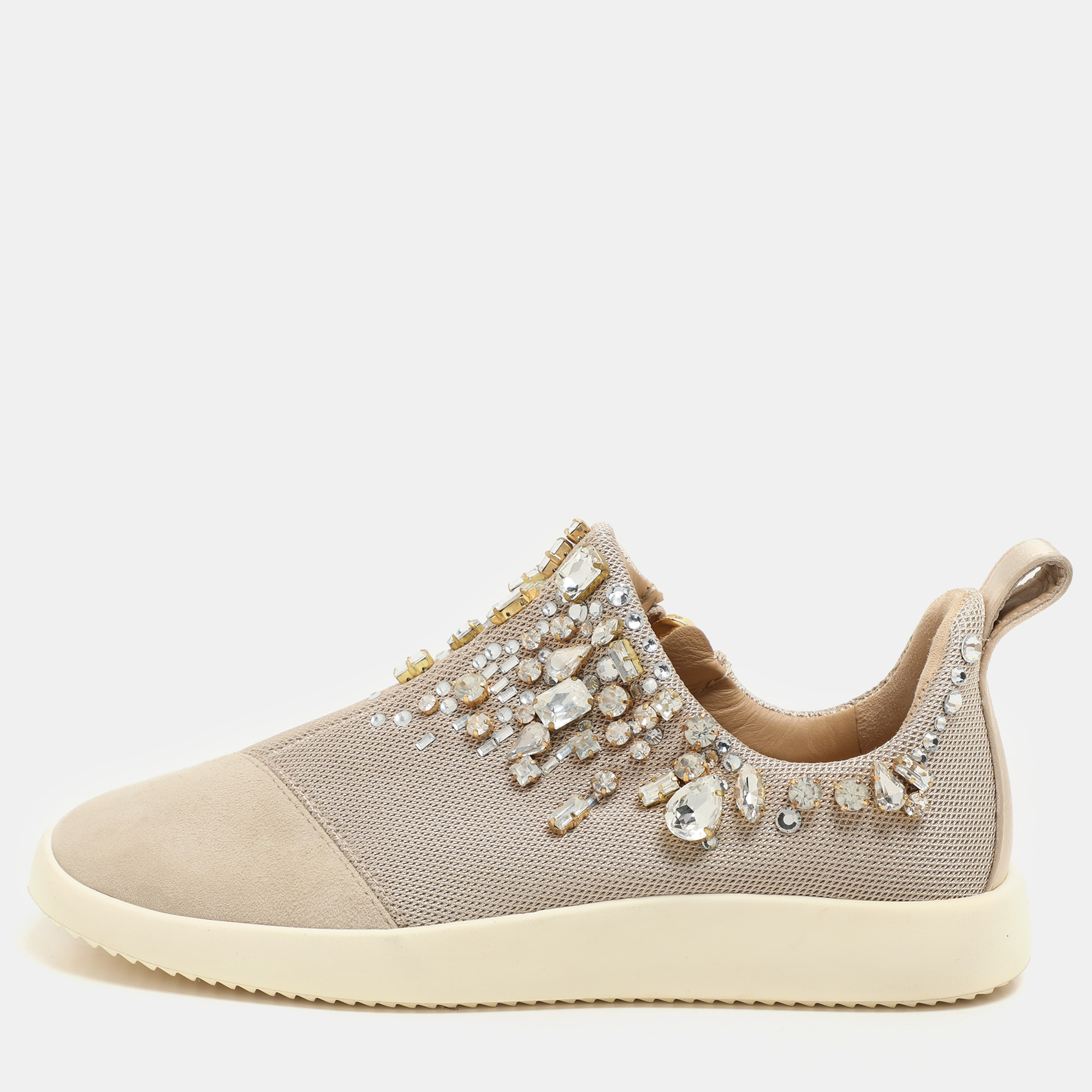 Giuseppe Zanotti Beige Crystal Embellished Suede And Mesh May London Slip On Sneakers Size 36.5
Giuseppe Zanotti Beige Crystal Embellished Suede And Mesh May London Slip On Sneakers Size 36.5