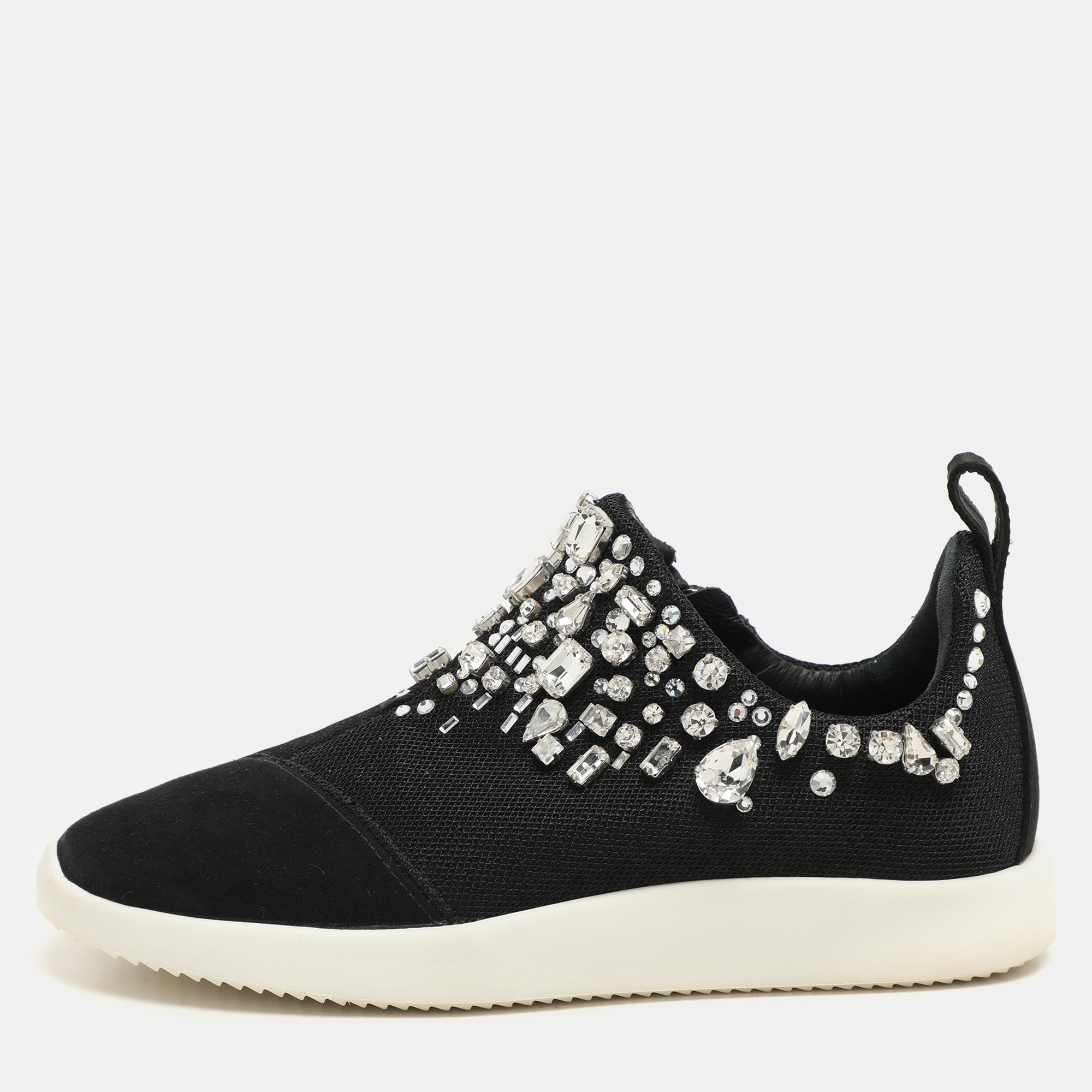 Giuseppe Zanotti Black Crystal Embellished Suede And Mesh May London Slip On Sneakers Size 36
Giuseppe Zanotti Black Crystal Embellished Suede And Mesh May London Slip On Sneakers Size 36