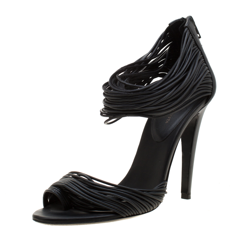 Image of Bottega Veneta Black Leather Strappy Sandals Size