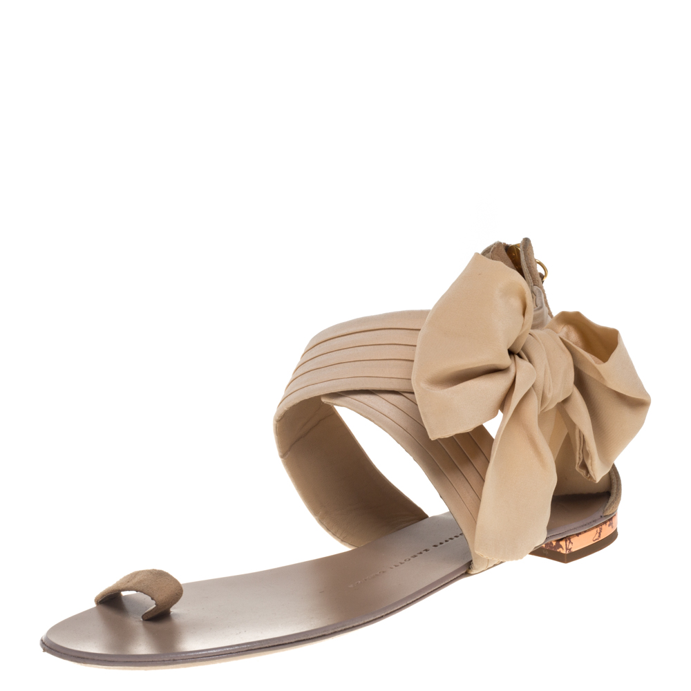 Giuseppe zanotti beige fabric and suede flat sandals size 39