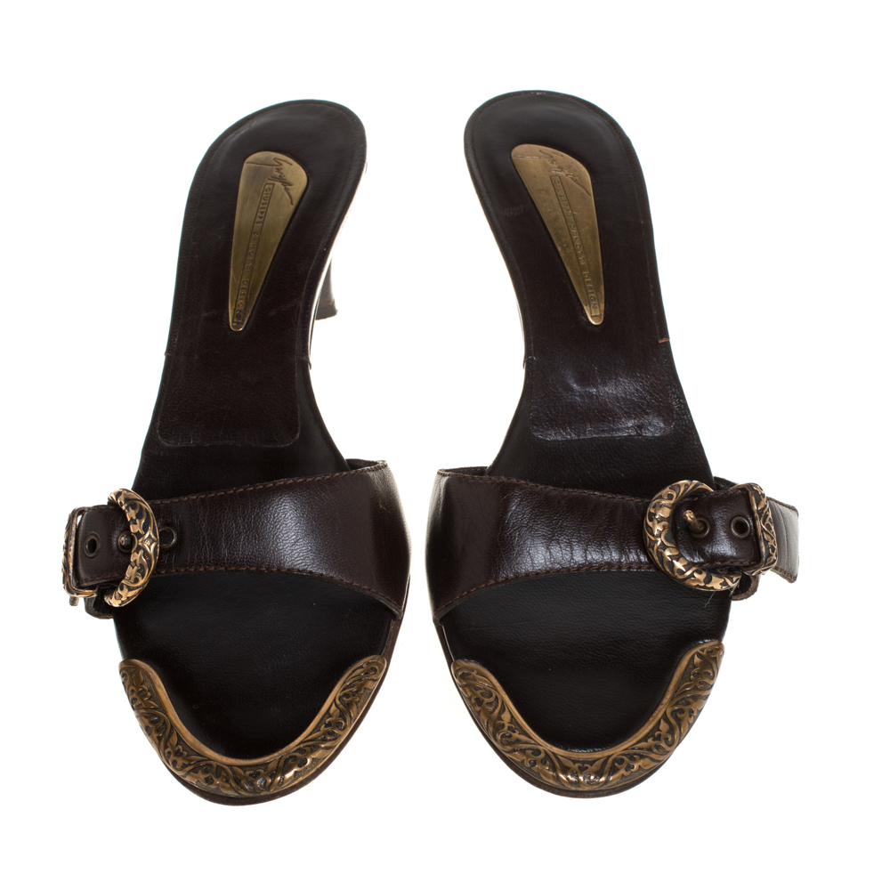 Giuseppe Zanotti Brown Leather Buckle Detail Open Toe Sandals Size 37