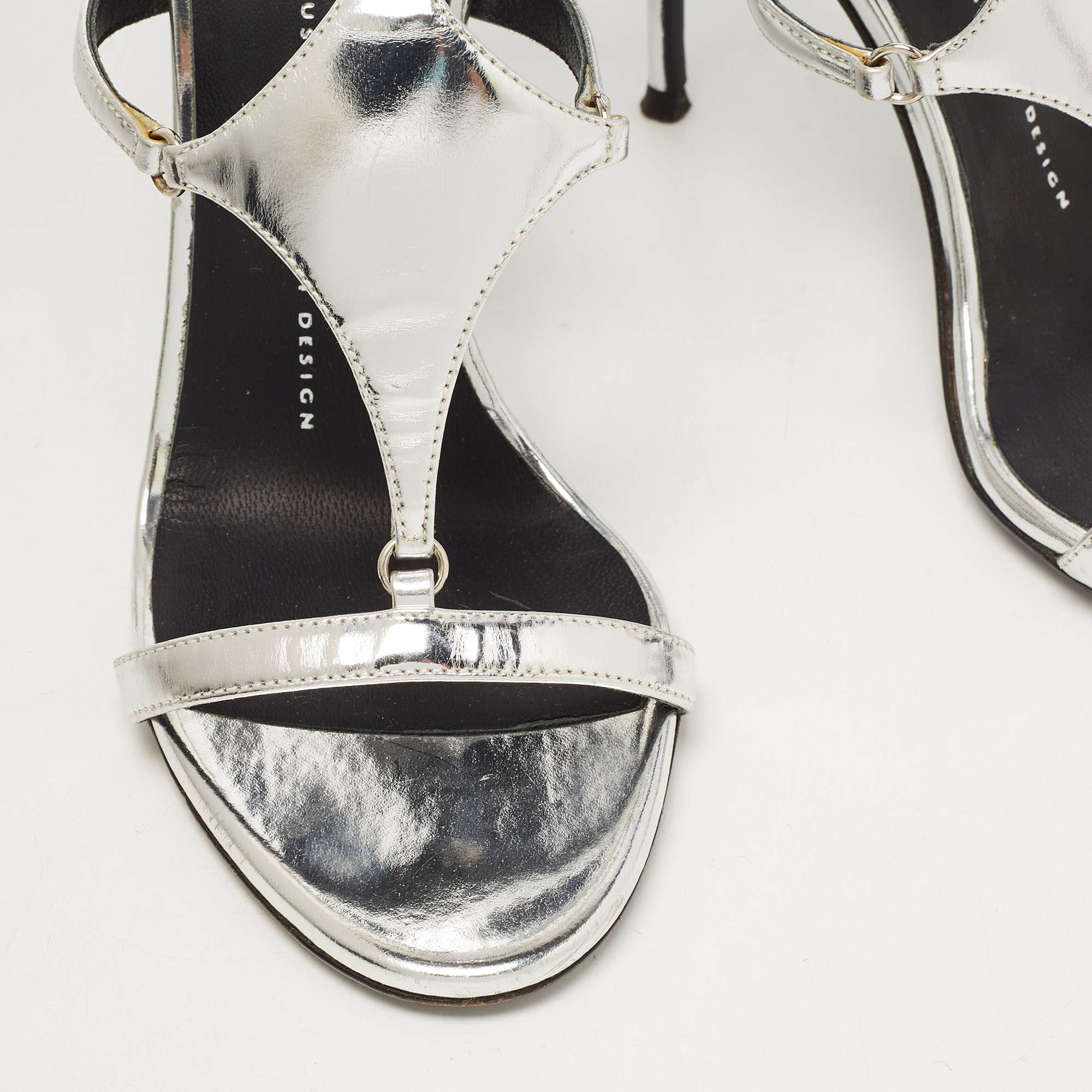 Giuseppe Zanotti Metallic Silver Leather Strappy Sandals Size 37.5