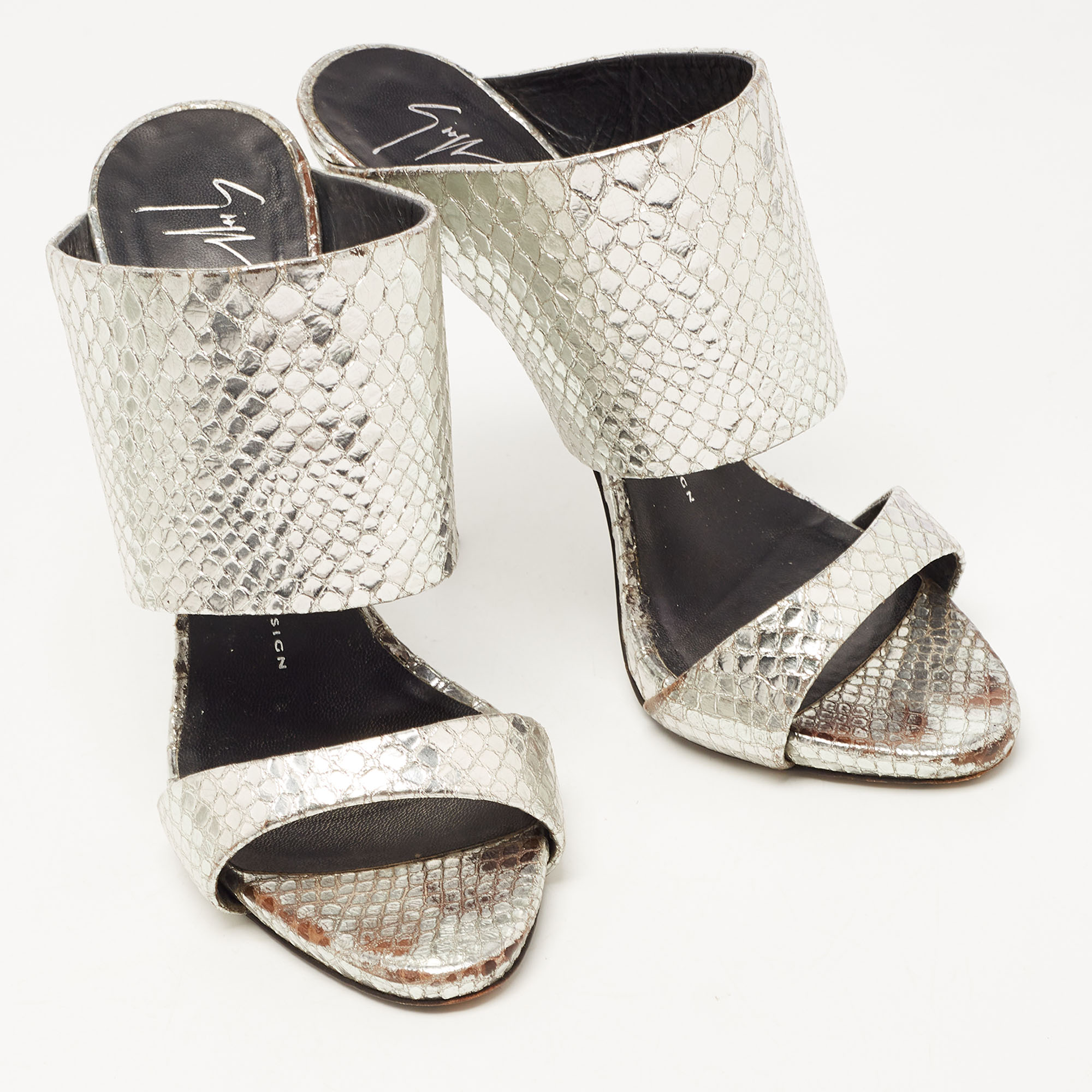 Giuseppe Zanotti Silver Python Embossed Leather Andrea Sandals Size 38.5