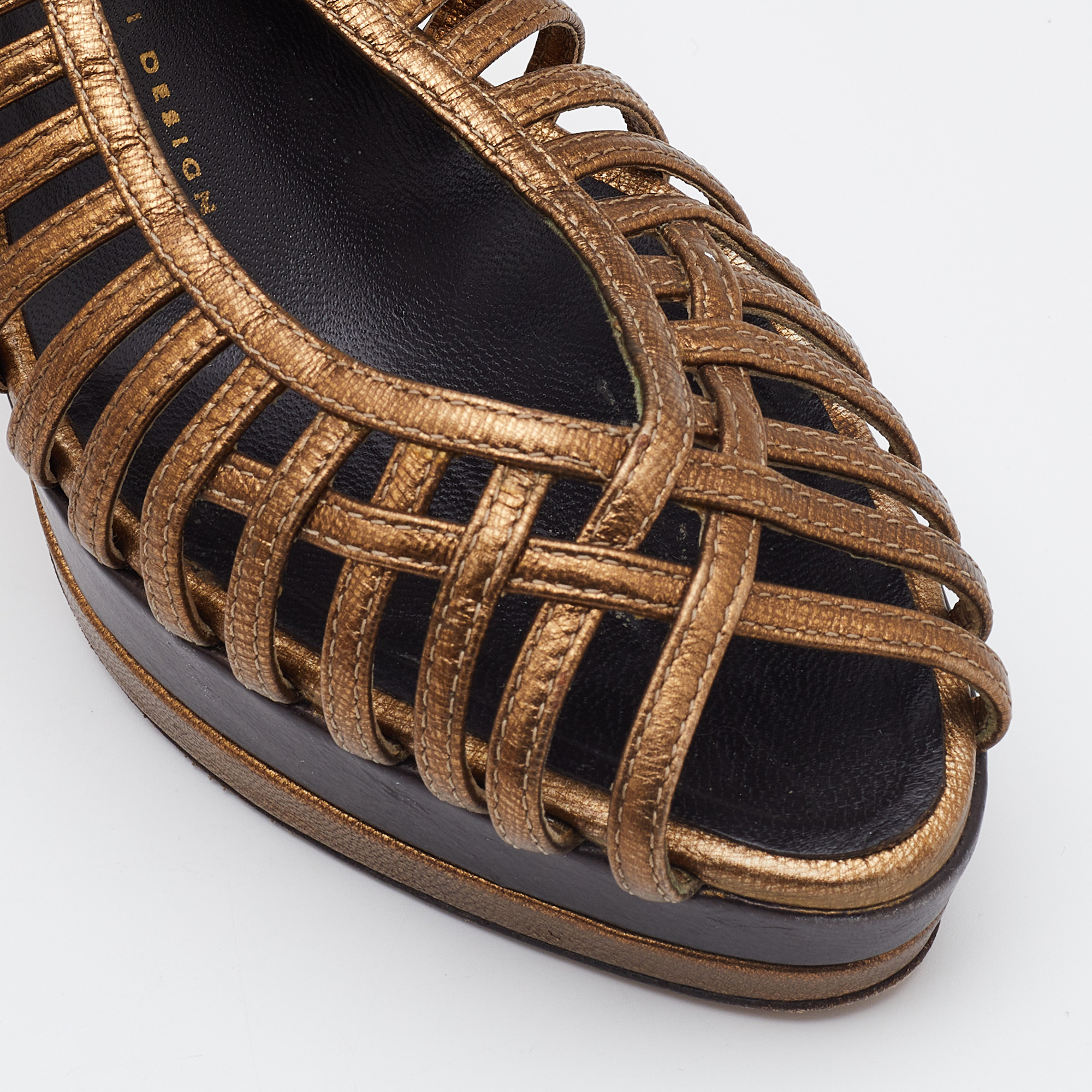 Giuseppe Zanotti Gold/Brown Leather Strappy Platform Sandals Size 39