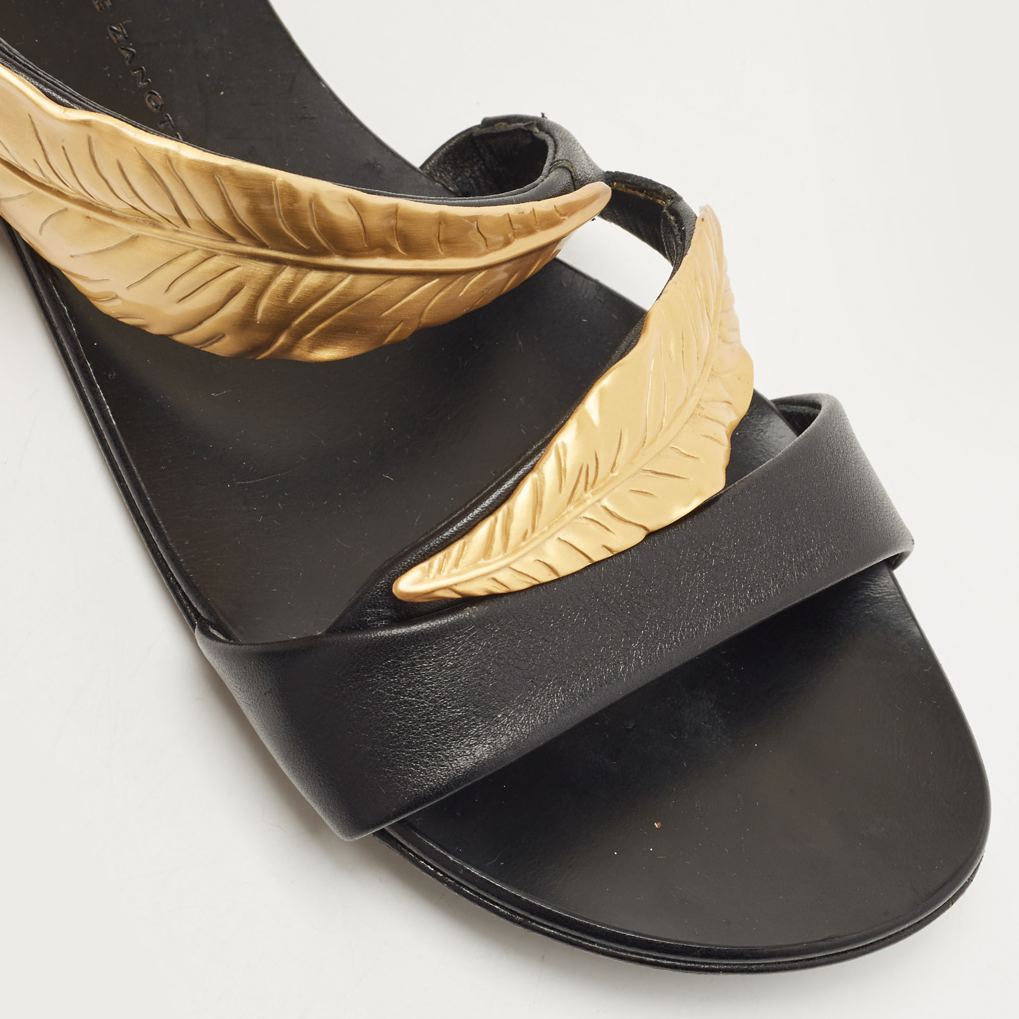Giuseppe Zanotti Black Leather Leaf Ankle Cuff Sandals Size 41