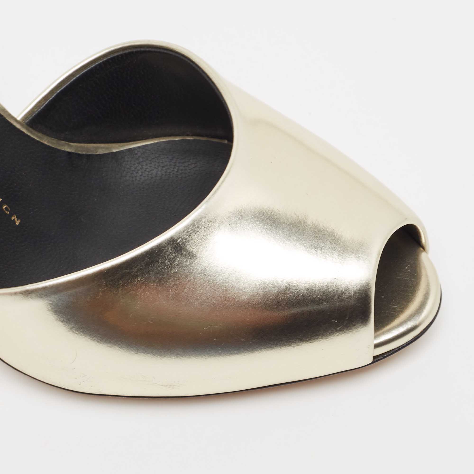 Giuseppe Zanotti Gold Leather Slide Sandals Size 38
