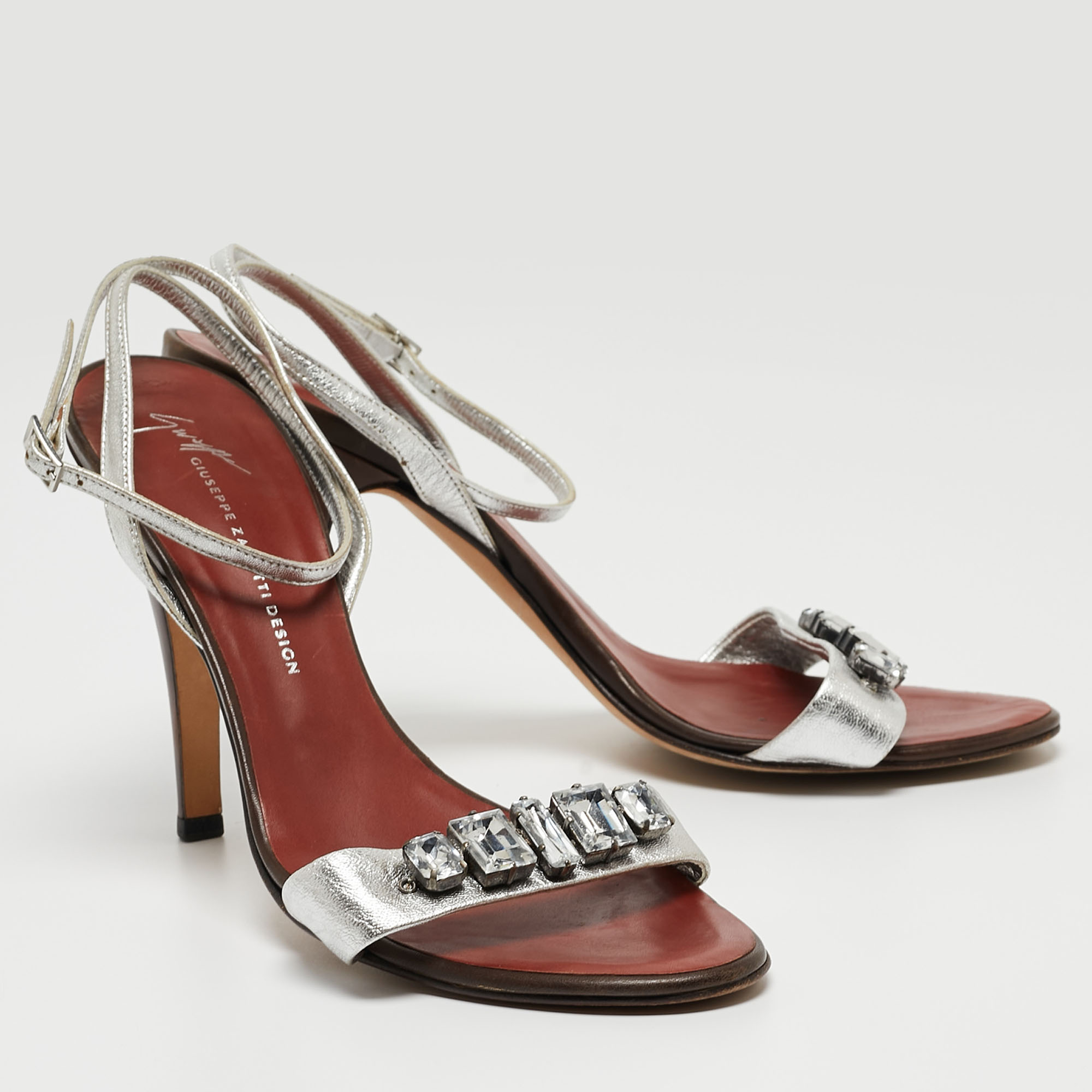 Giuseppe Zanotti Silver Leather Crystal Embellished Ankle Strap Sandals Size 40