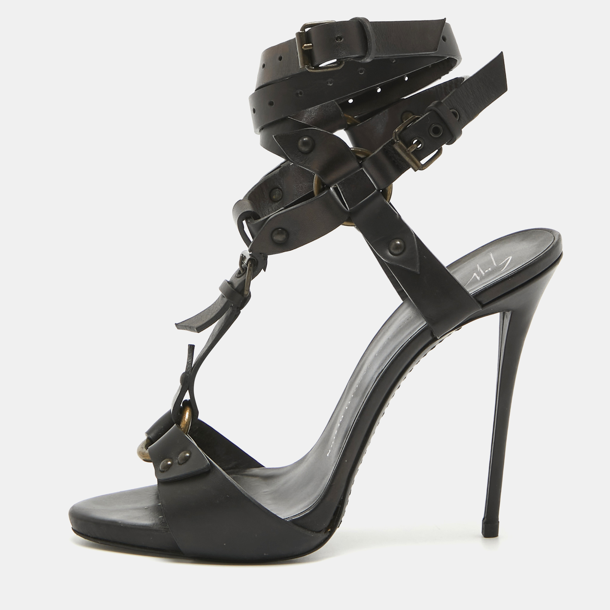 Giuseppe zanotti black leather ankle strap sandals size 40