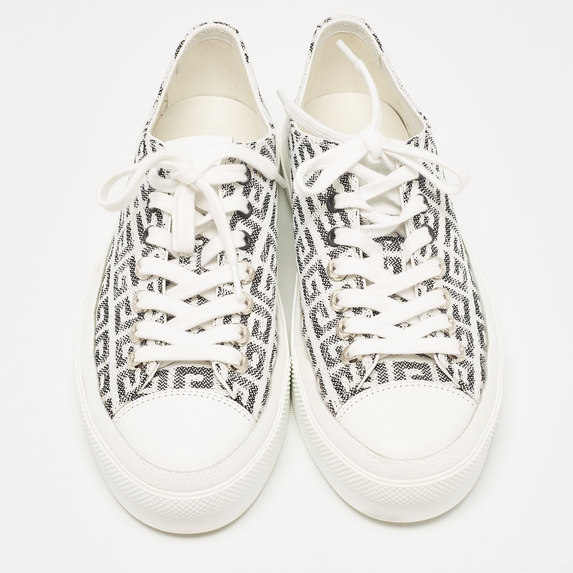 Givenchy White/Black Canvas City Lace Up Sneakers Size 39