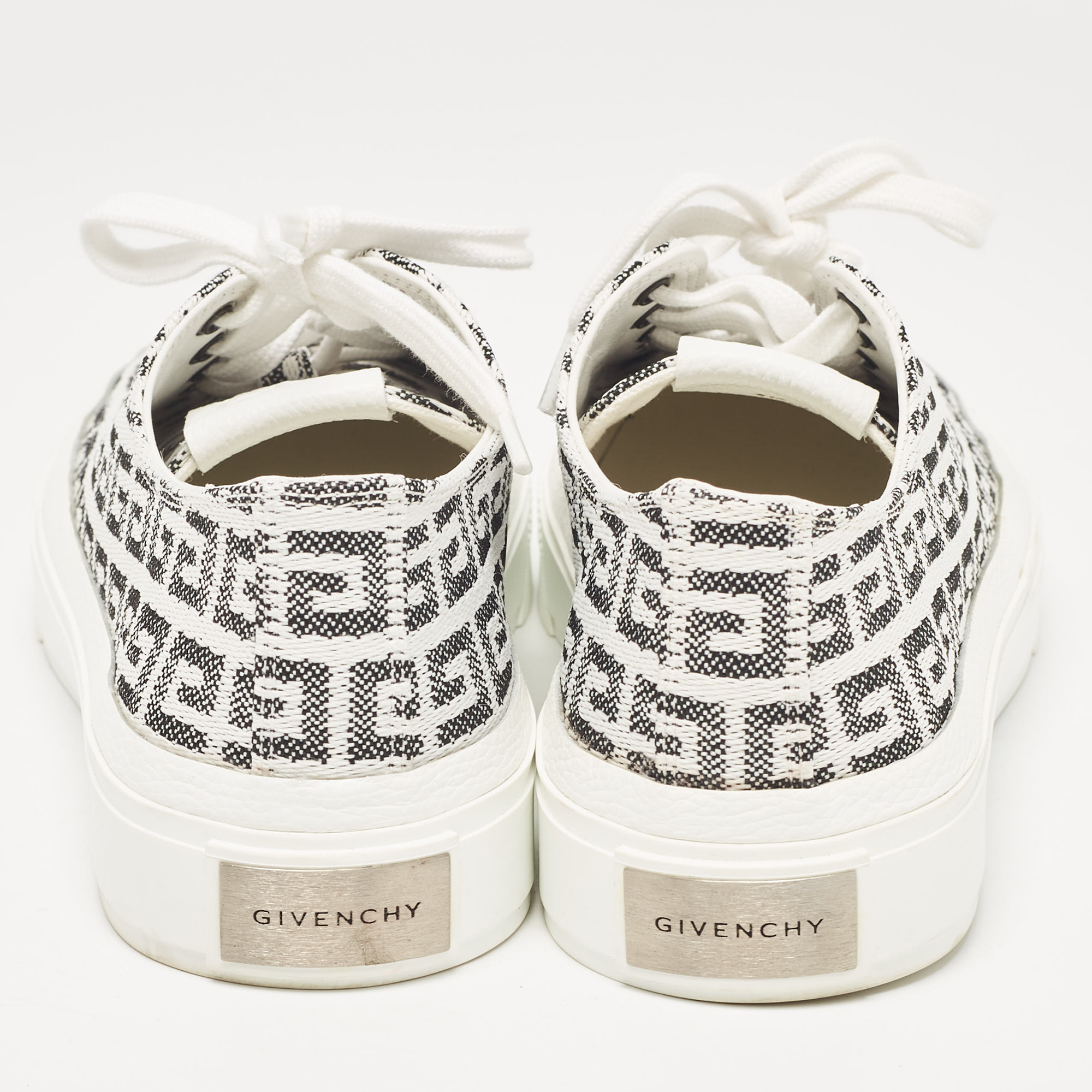 Givenchy White/Black Canvas City Lace Up Sneakers Size 39