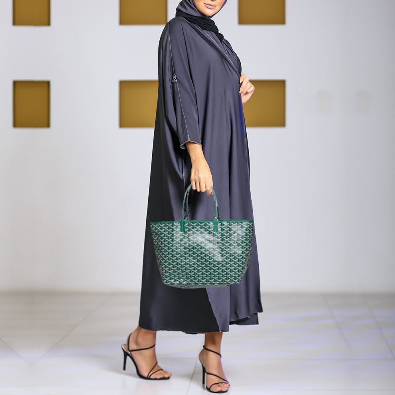 Goyard Green Goyardine Coated Canvas and Leather Saint Louis PM Tote 
Goyard Green Goyardine Coated Canvas and Leather Saint Louis PM Tote