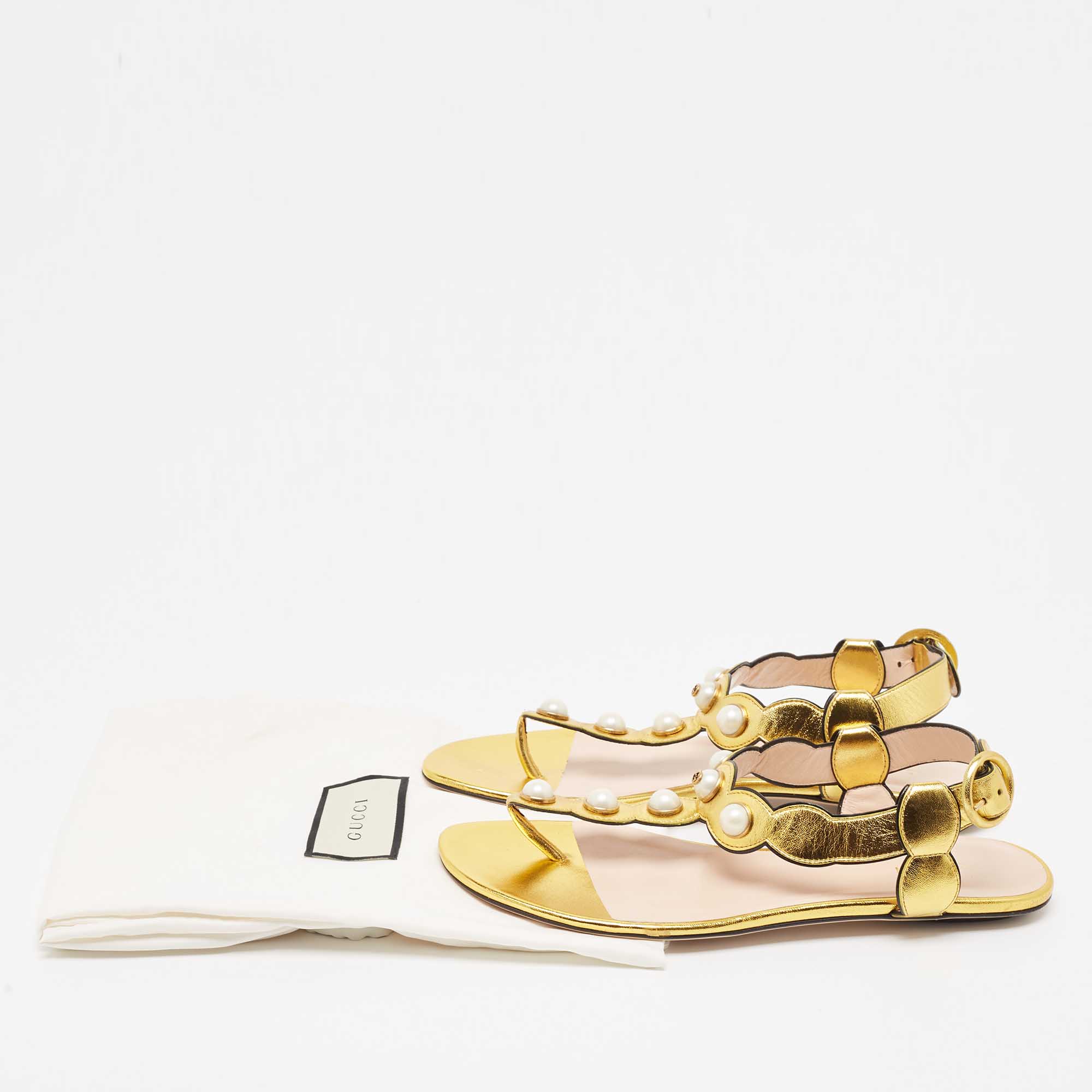 Gucci Gold Scalloped Leather Faux Pearl Embellished Thong Flat Sandals Size 38