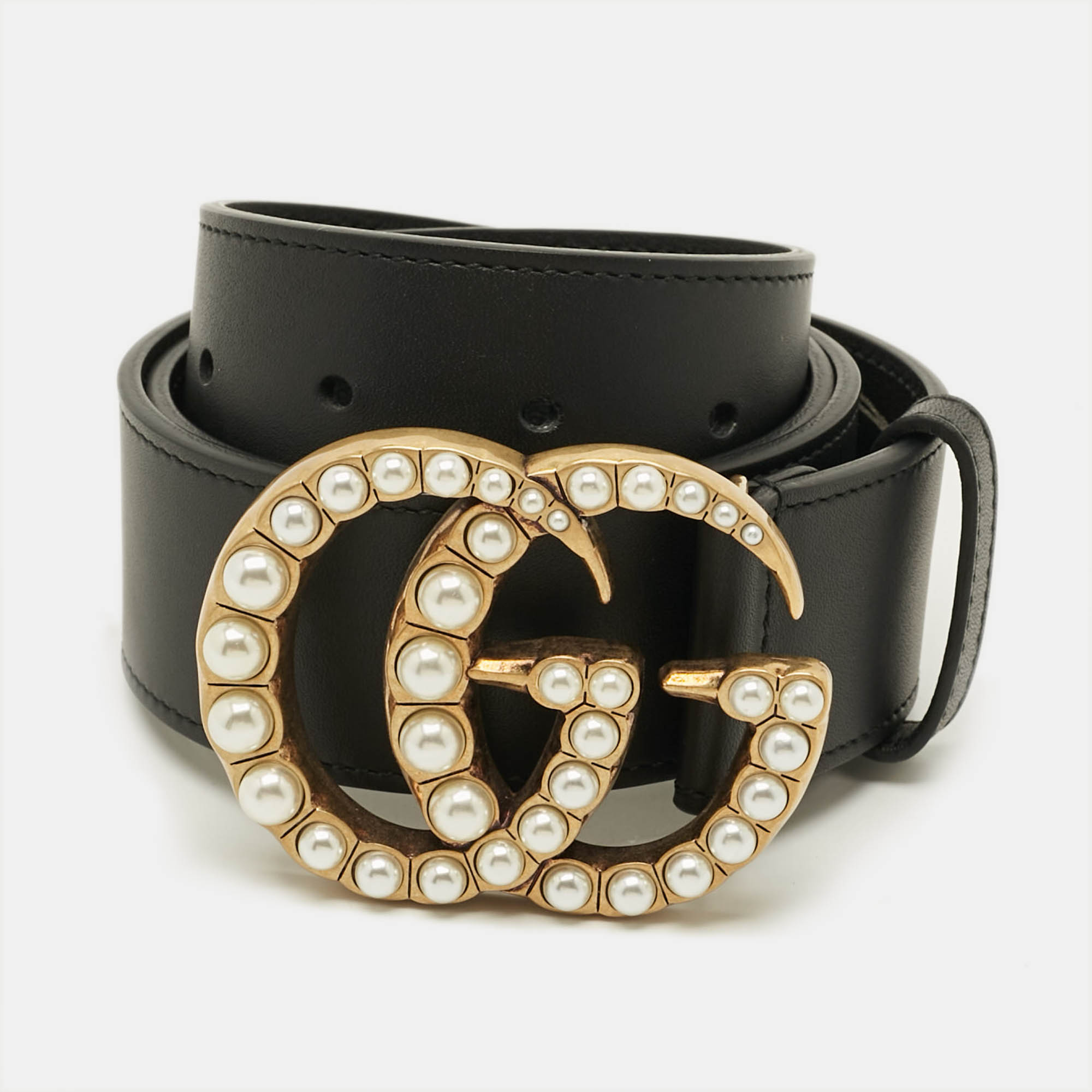 Gucci GG Marmont Faux Pearl Buckle Belt Black Leather
Gucci GG Marmont Faux Pearl Buckle Belt Black Leather