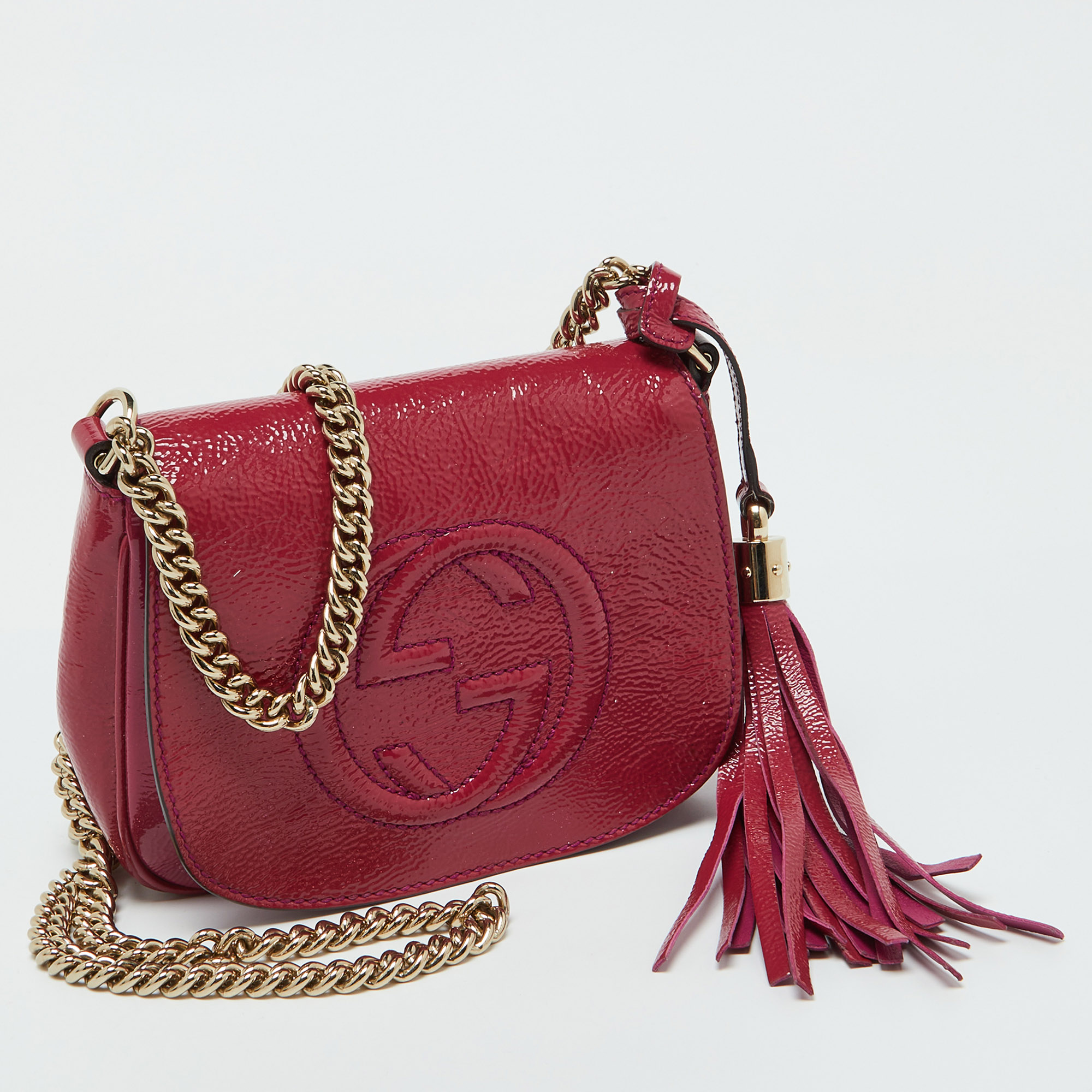 Gucci Fuchsia Patent Leather Soho Flap Chain Crossbody Bag