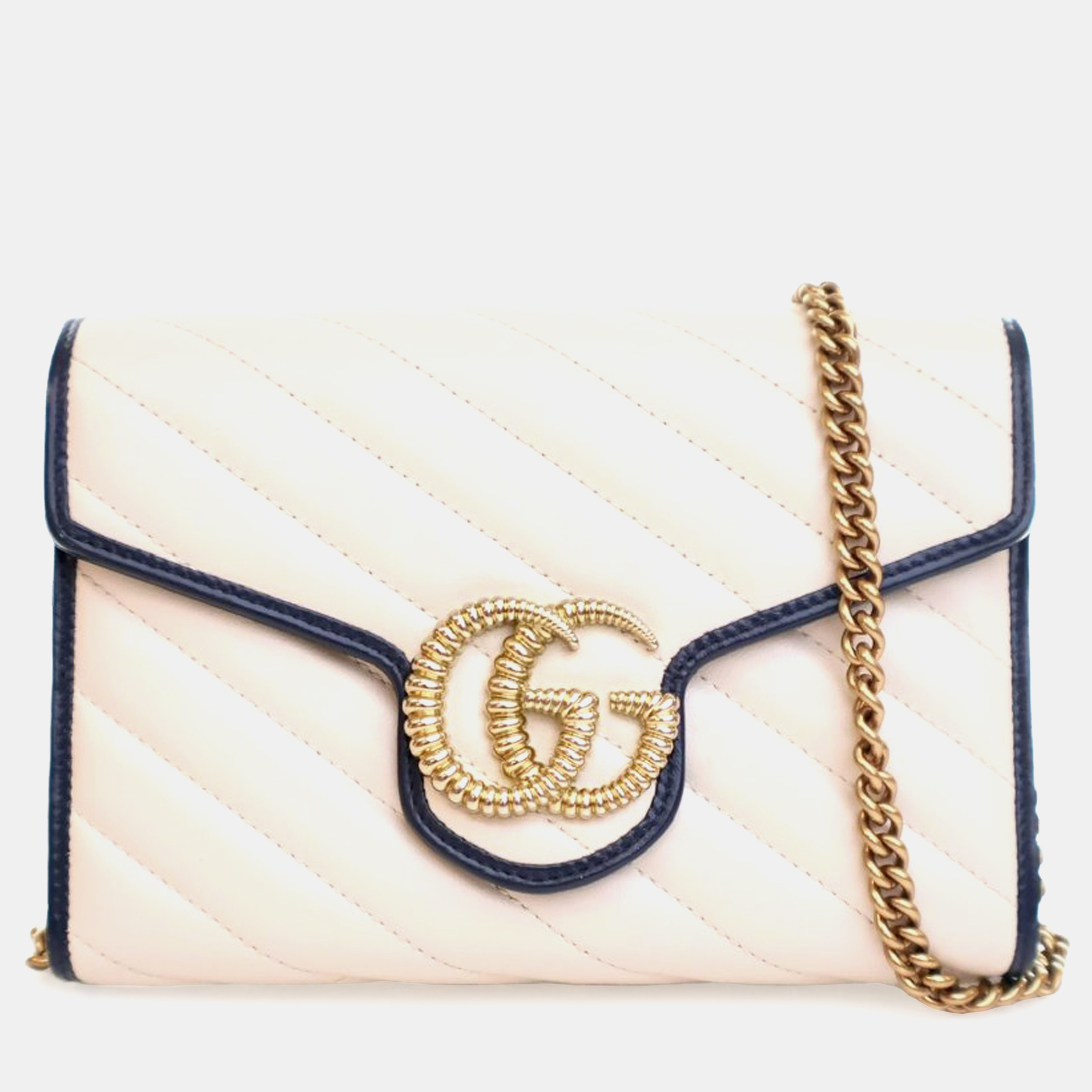 Gucci White GG Marmont Matelasse Leather Torchon Wallet On Chain 
Gucci White GG Marmont Matelasse Leather Torchon Wallet On Chain