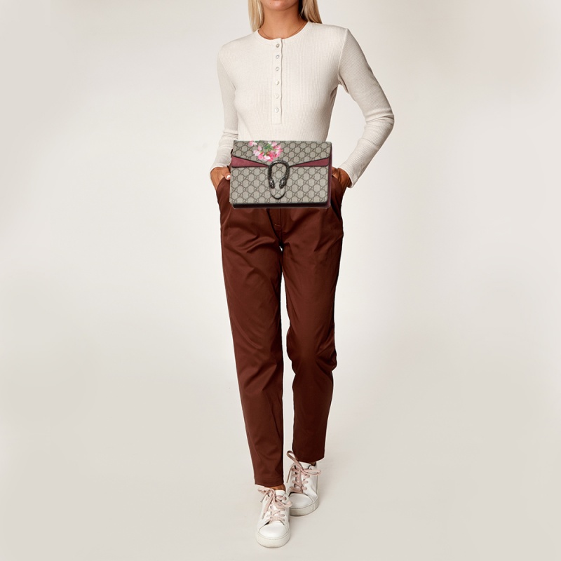Gucci Beige/Pink GG Supreme Canvas and Suede Dionysus Blooms Print Belt Bag
Gucci Beige/Pink GG Supreme Canvas and Suede Dionysus Blooms Print Belt Bag