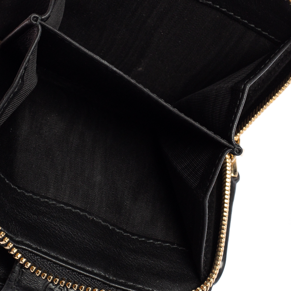 Gucci Black Microguccissima Leather Compact Wallet
Gucci Black Microguccissima Leather Compact Wallet