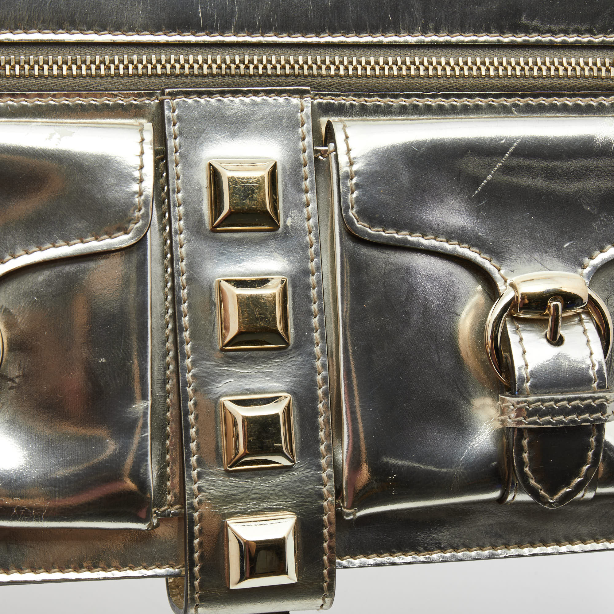 Gucci Metallic Gold Laminate Leather Studded Evening Wristlet Clutch