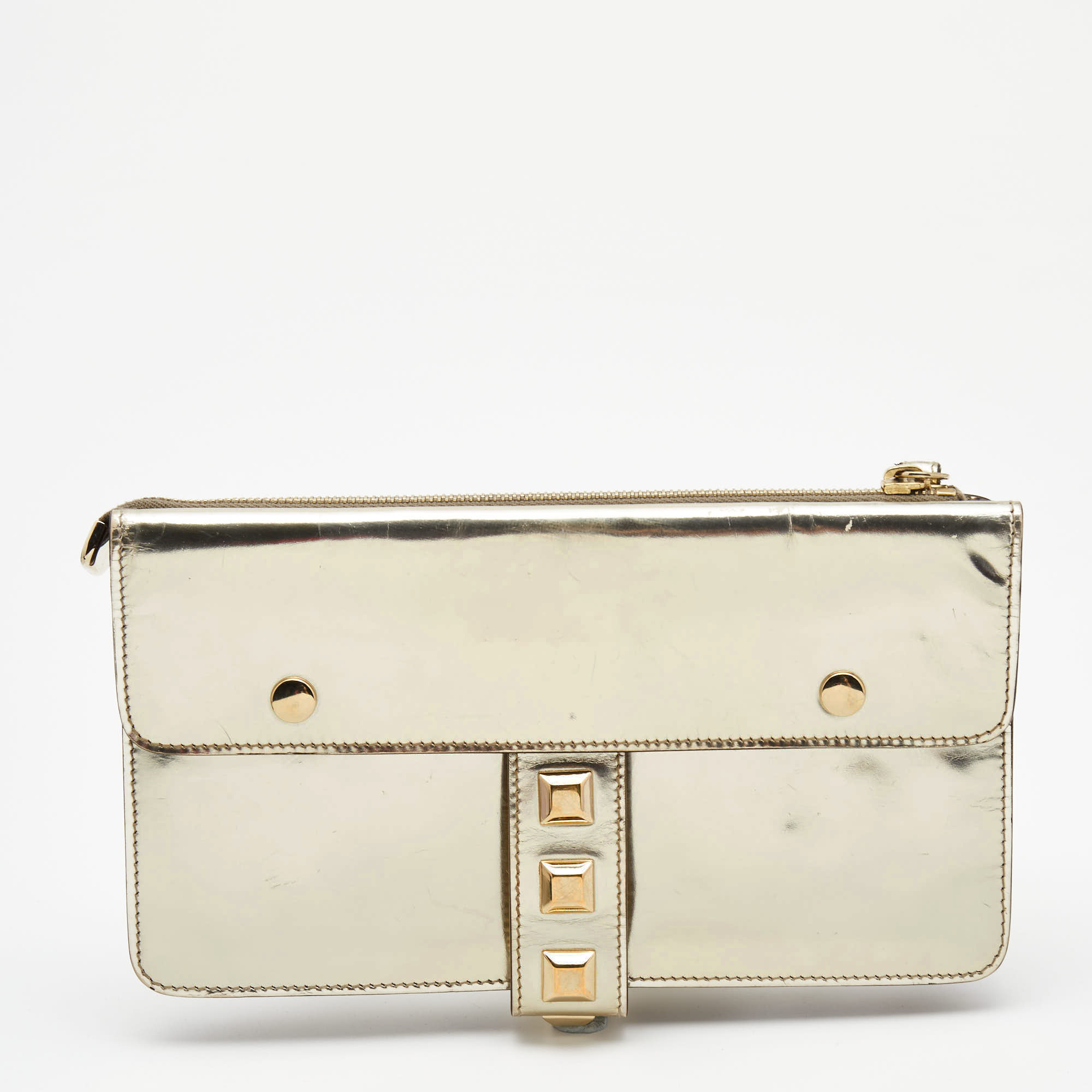 Gucci Metallic Gold Laminate Leather Studded Evening Wristlet Clutch